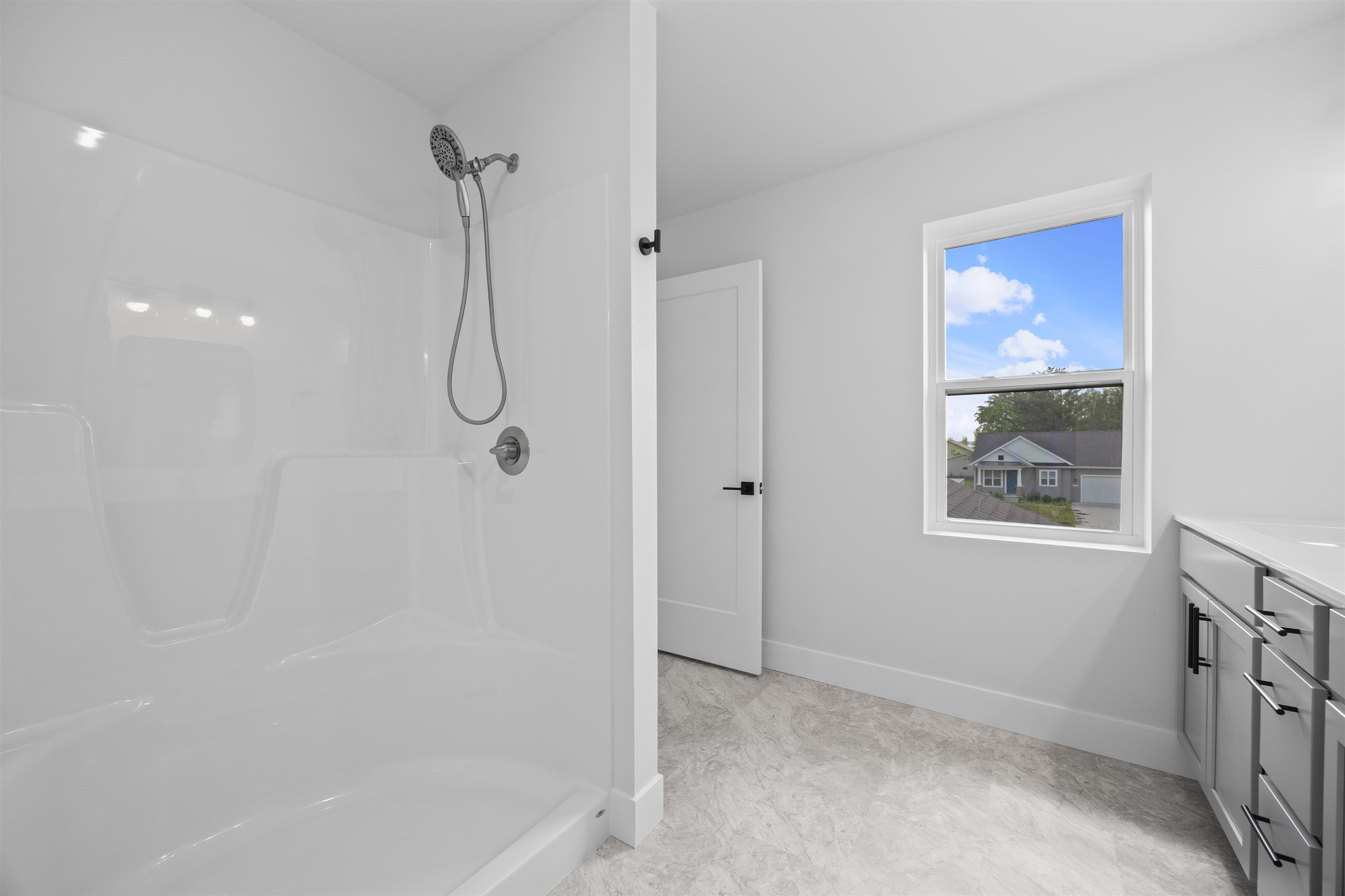 350 Roark Way Property Photo 38