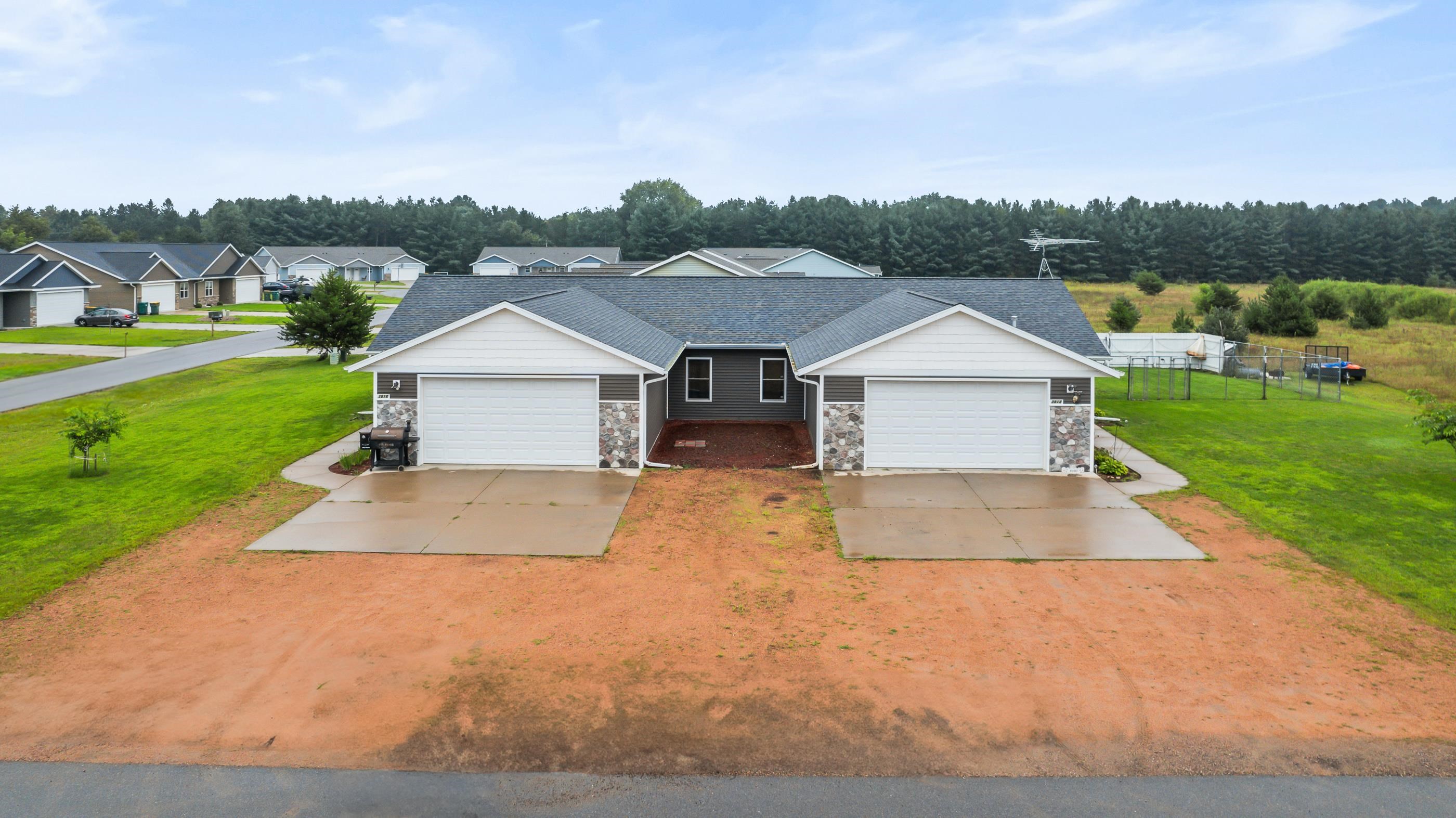 3816/3818 Kensington Place Property Photo