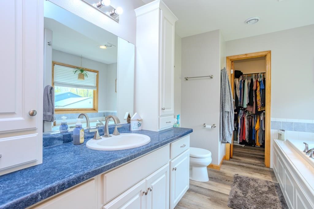 175545 Willow Lane Property Photo 18