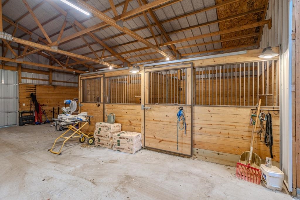 175545 Willow Lane Property Photo 39