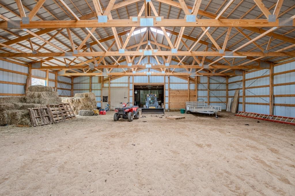 175545 Willow Lane Property Photo 42