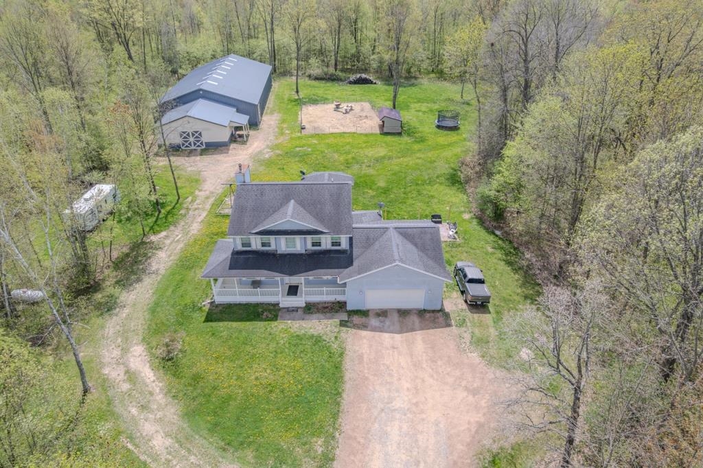 175545 Willow Lane Property Photo 44