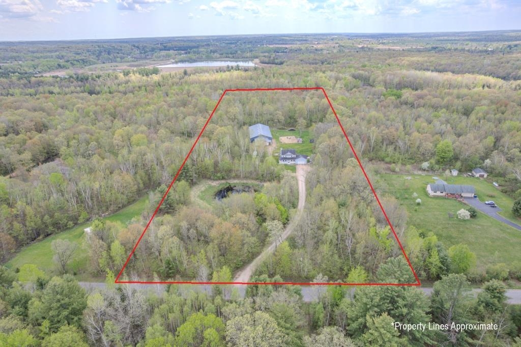 175545 Willow Lane Property Photo 55