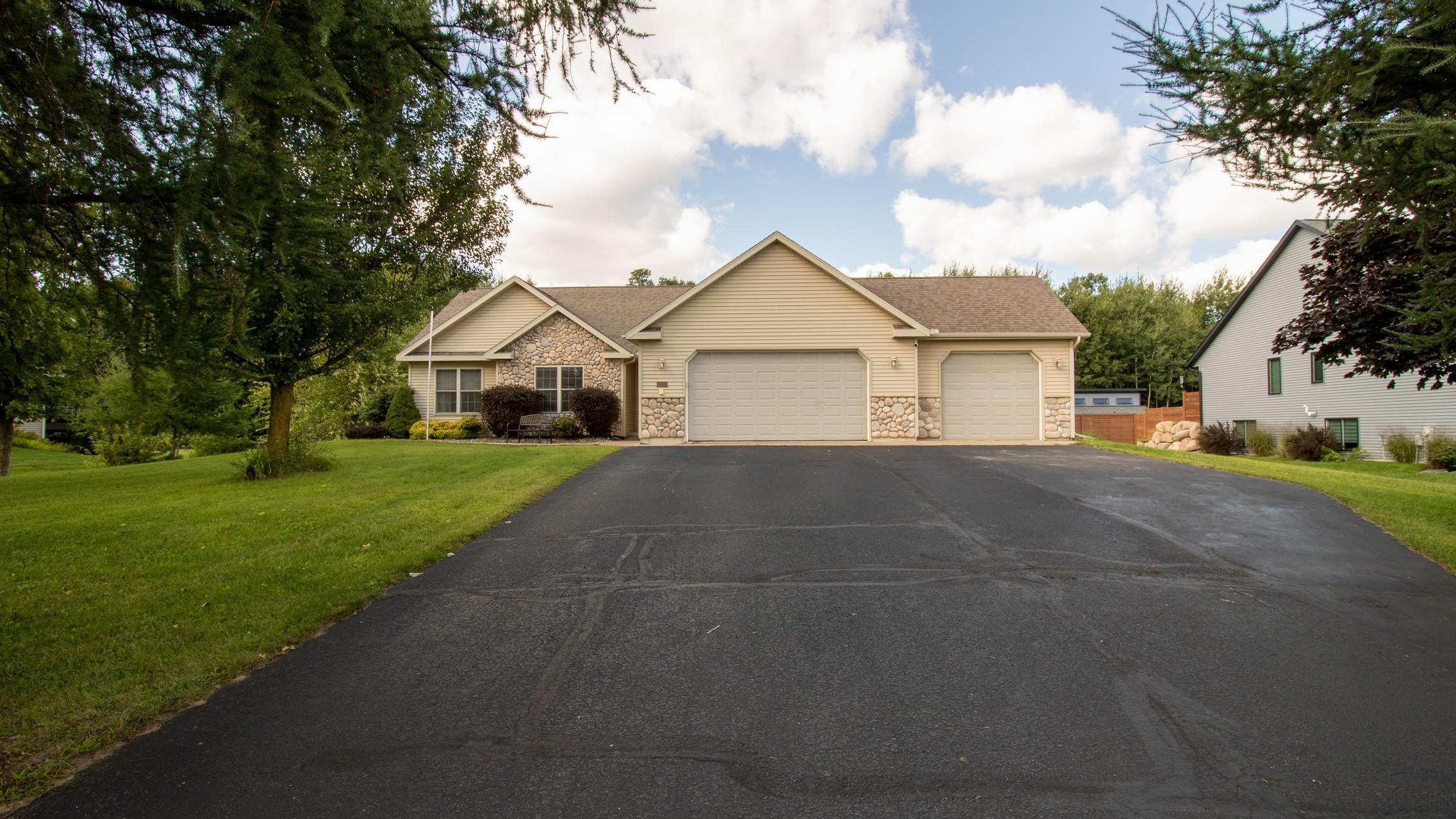 2520 Sussex Place Property Photo 28