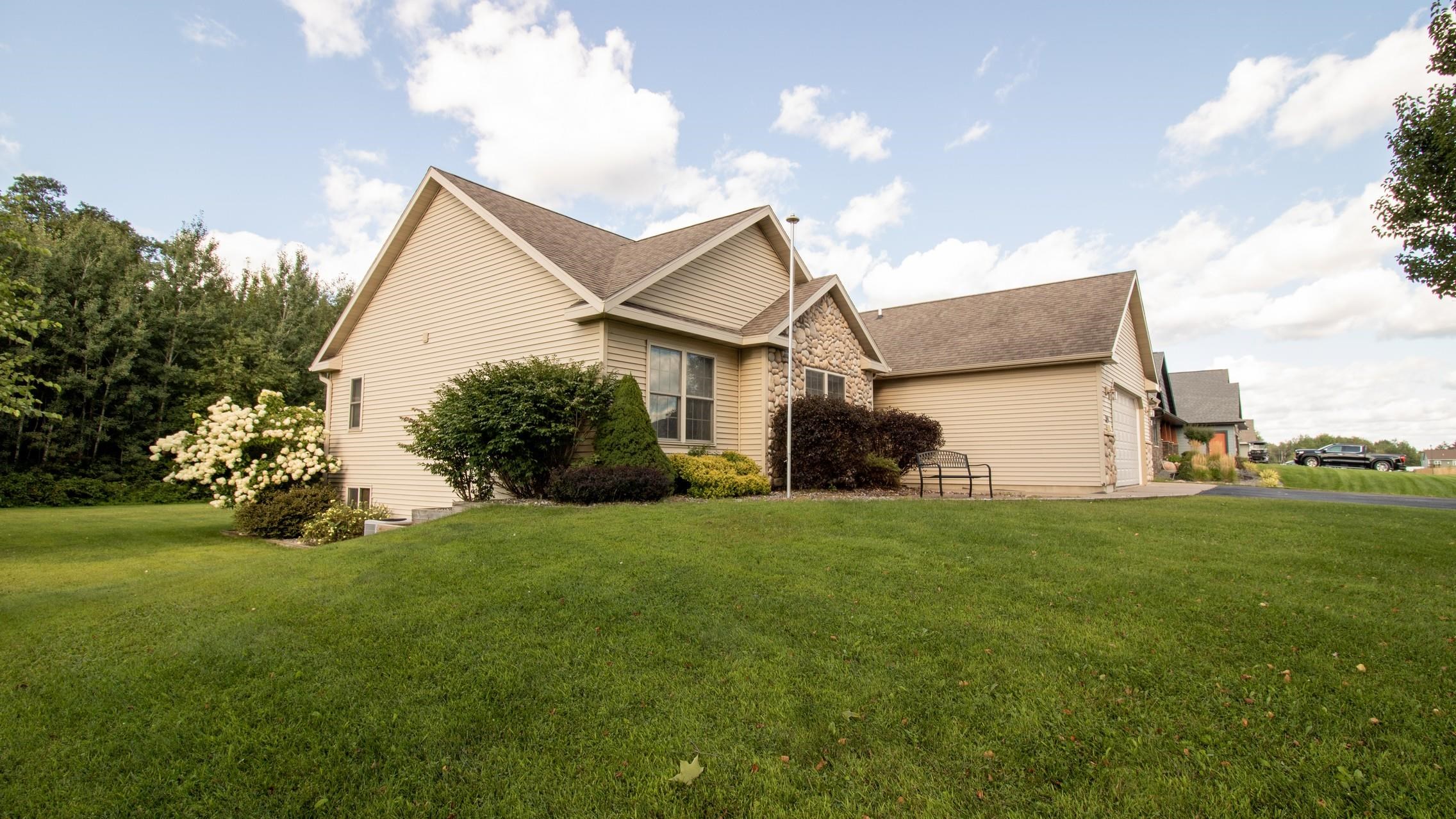 2520 Sussex Place Property Photo 34