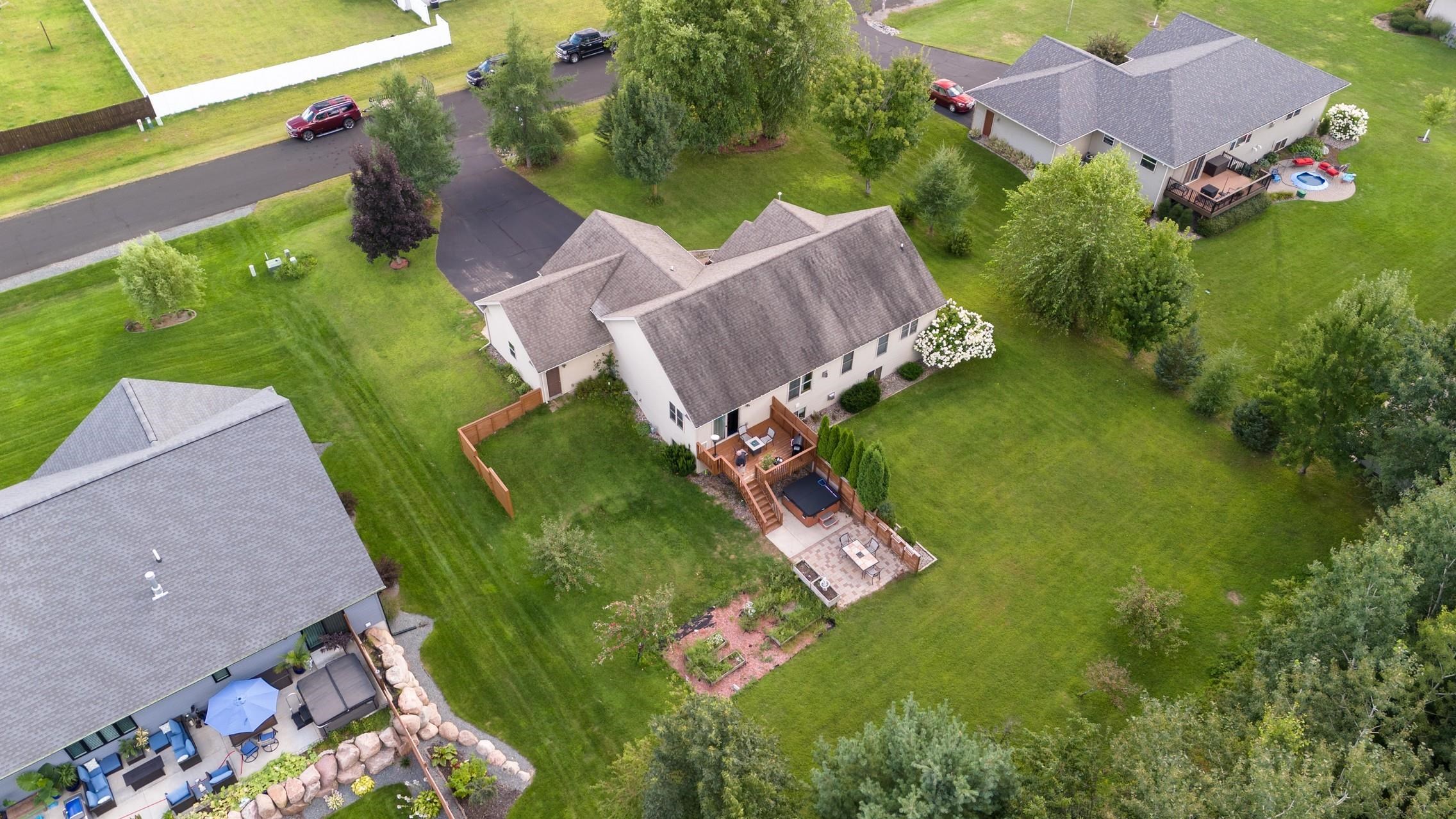 2520 Sussex Place Property Photo 41