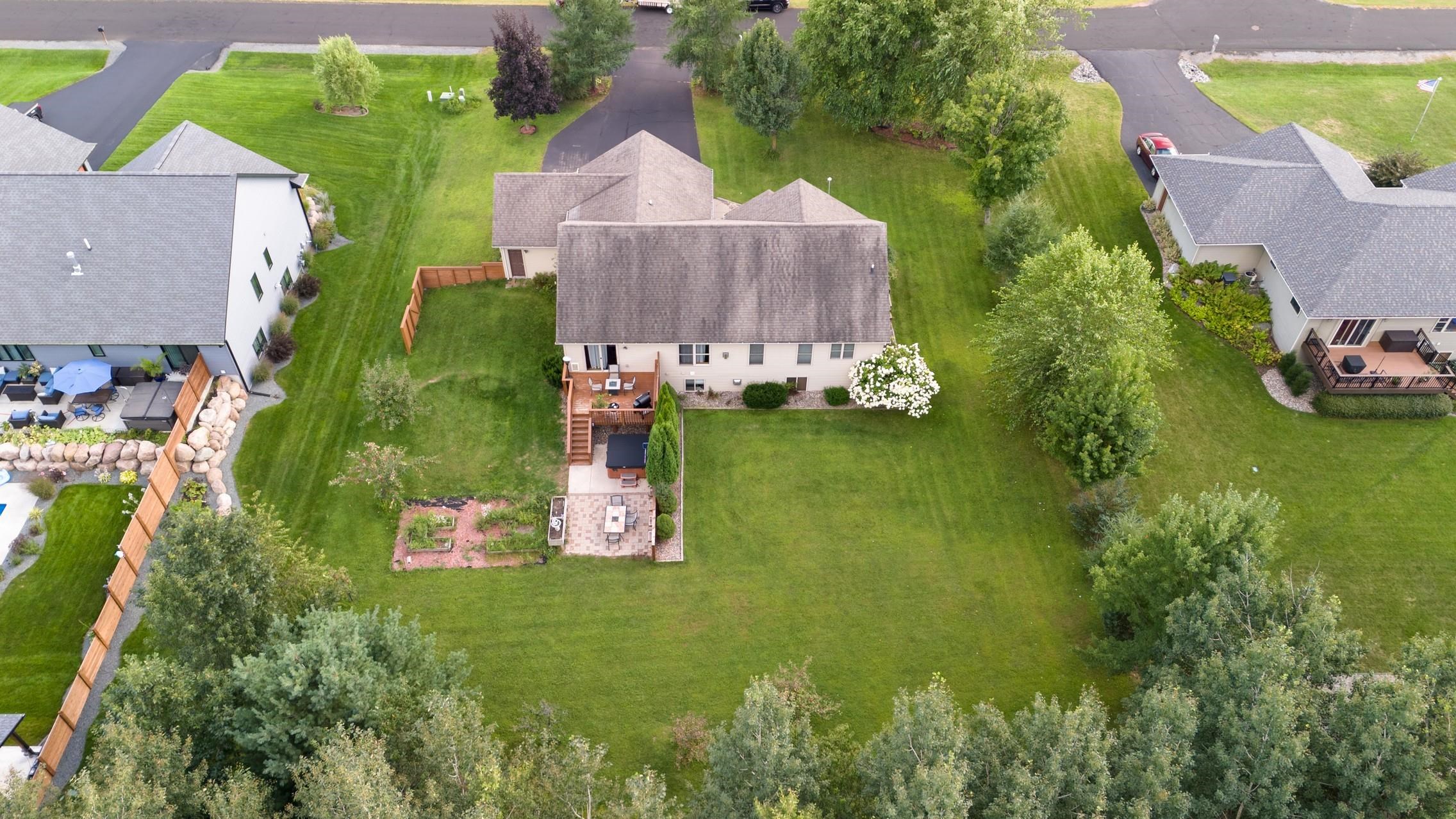 2520 Sussex Place Property Photo 46