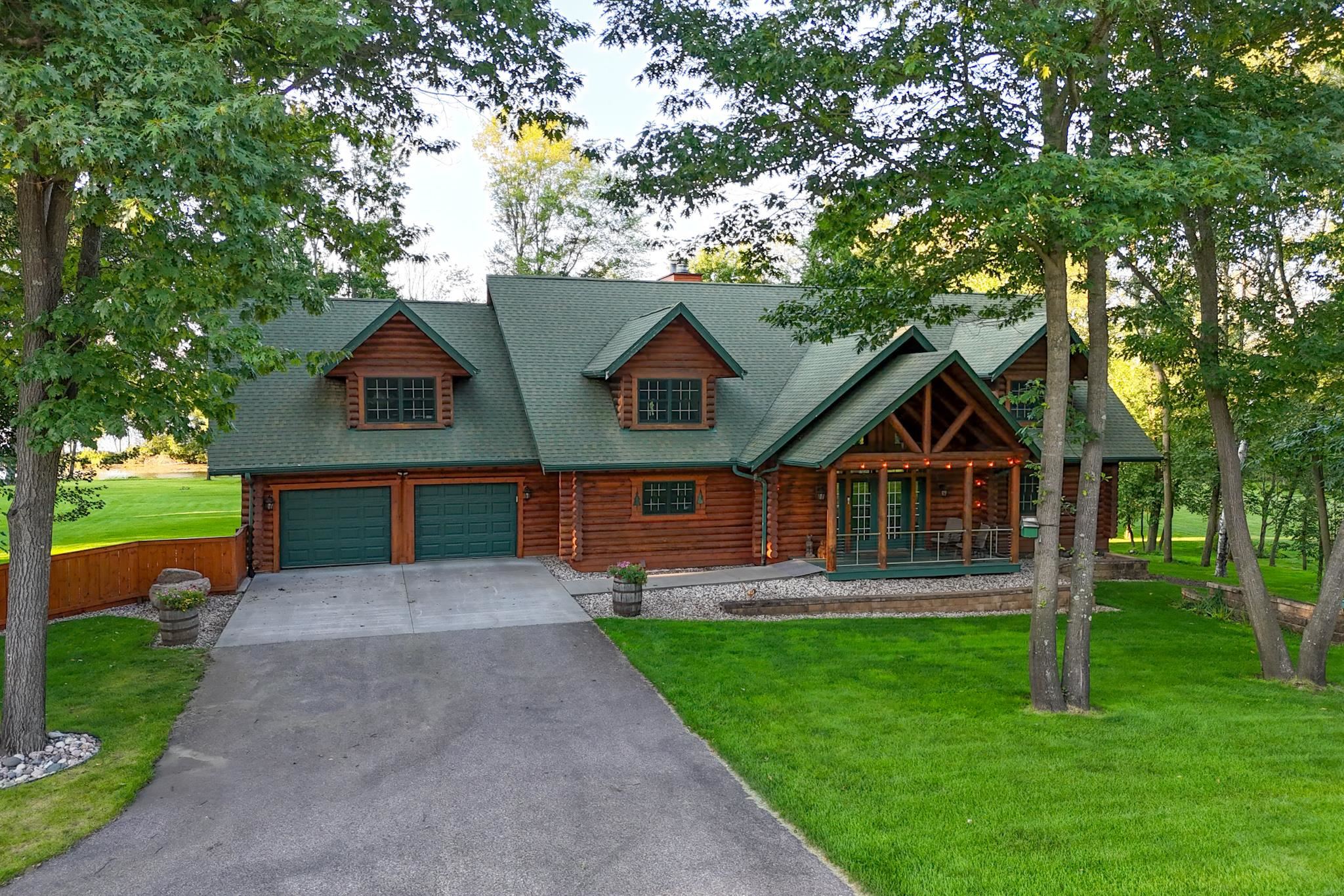 4689 Lake Drive Property Photo 1