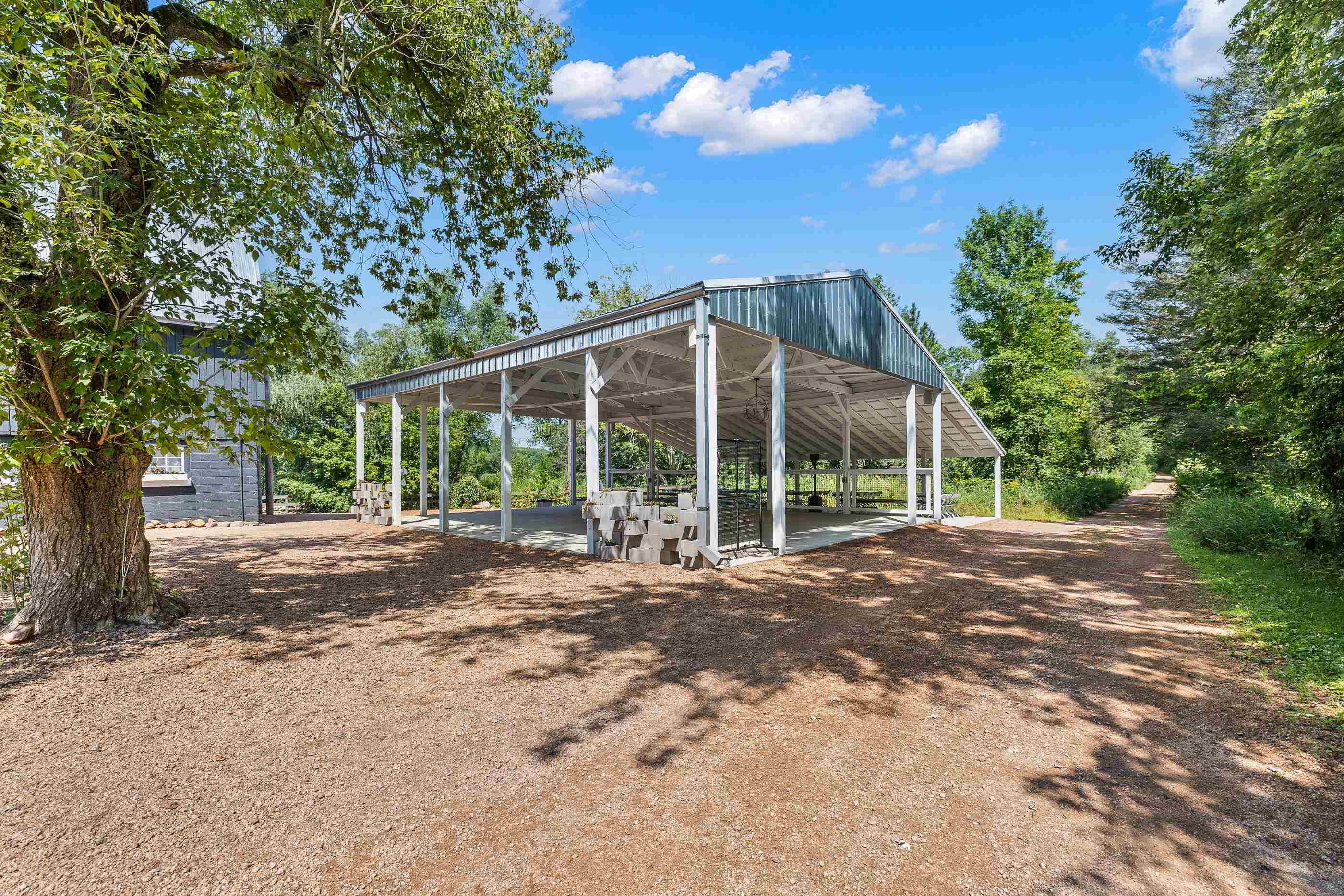 4340 Pine Road Property Photo 11