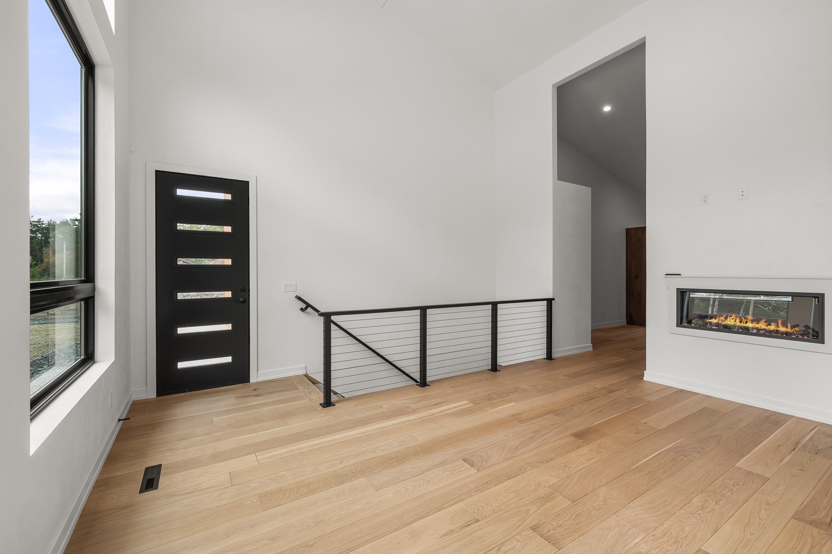 3011 First Street Property Photo 5