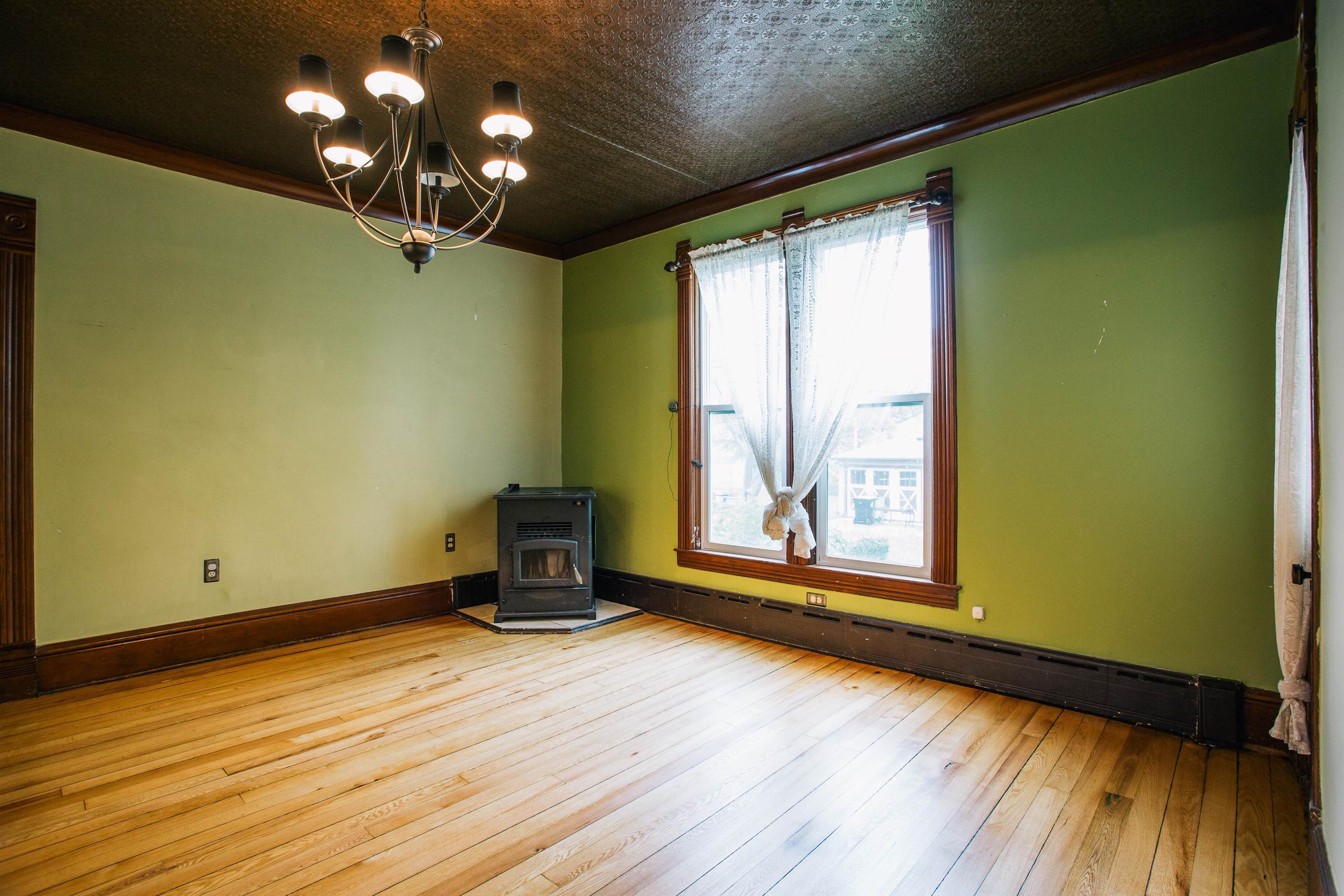 202 Clay Street Property Photo 19