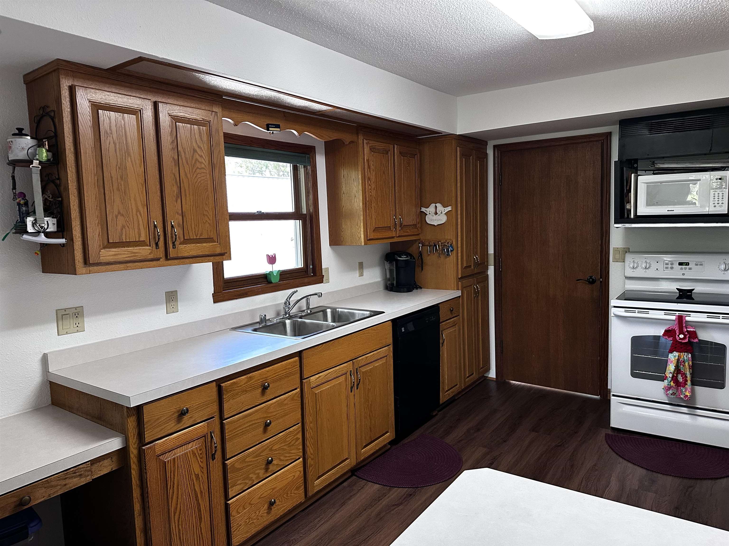 9873 E Anton Road Property Photo 13