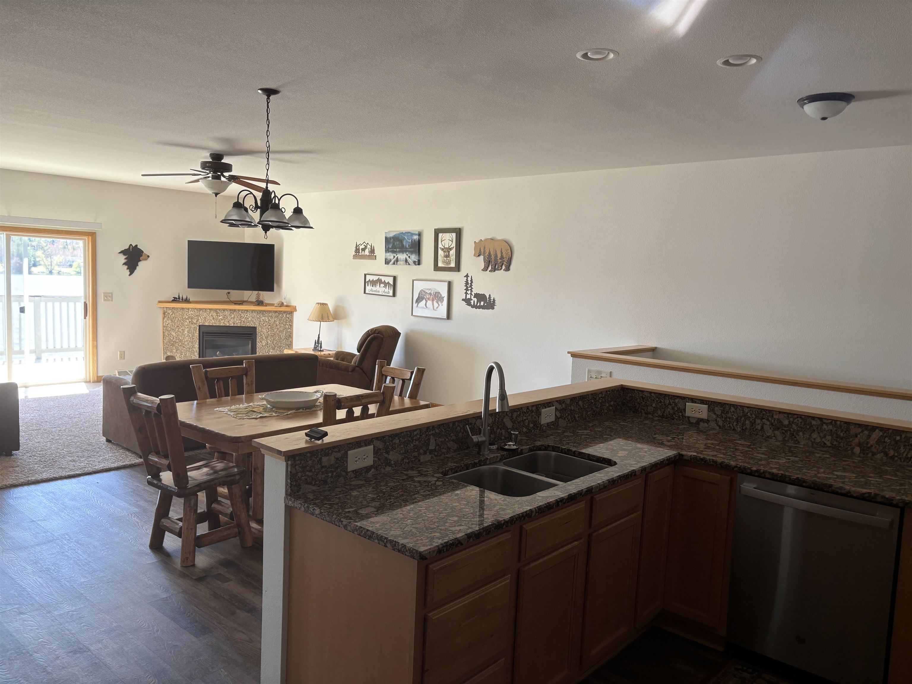 9811 Deer Trail Road Property Photo 4