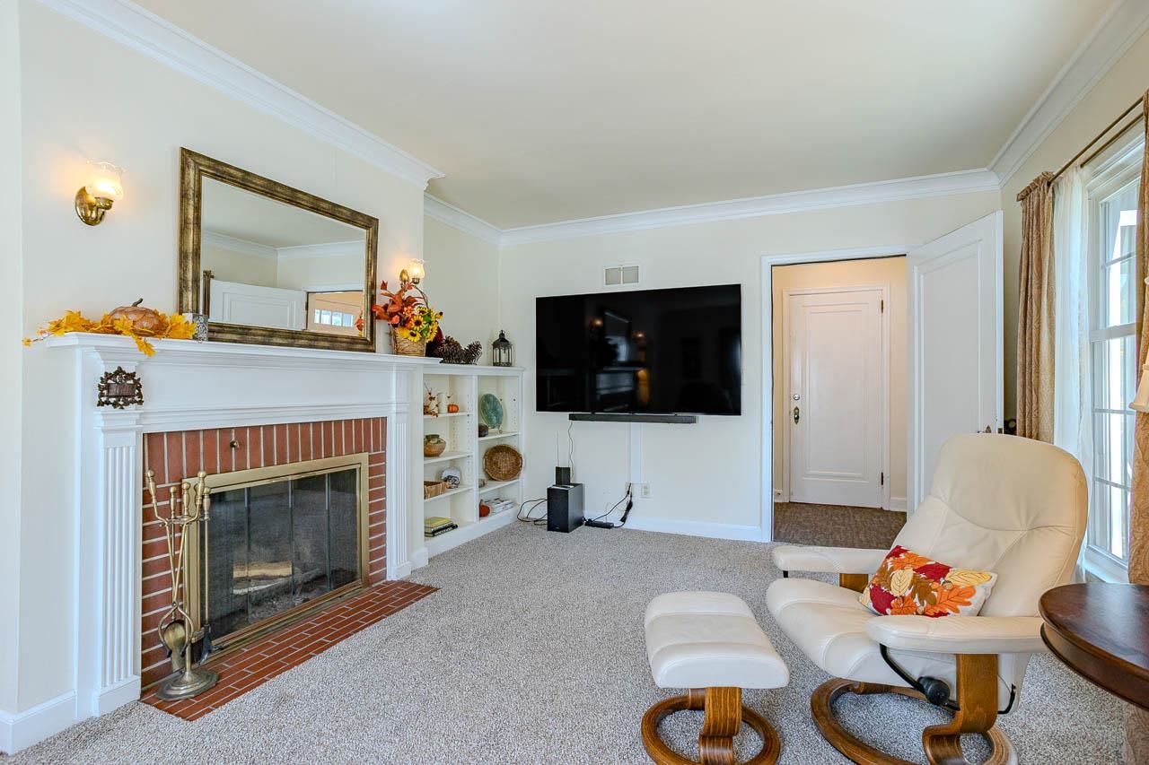 2314 Elmwood Boulevard Property Photo 3