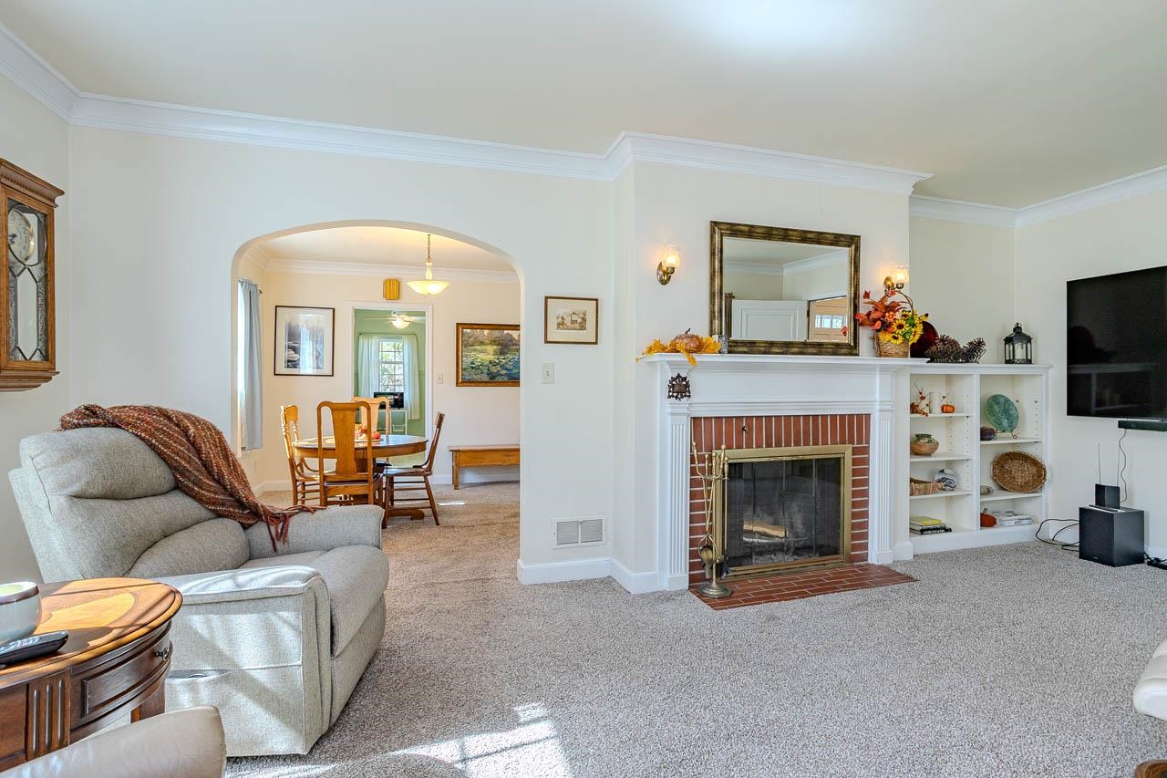 2314 Elmwood Boulevard Property Photo 9