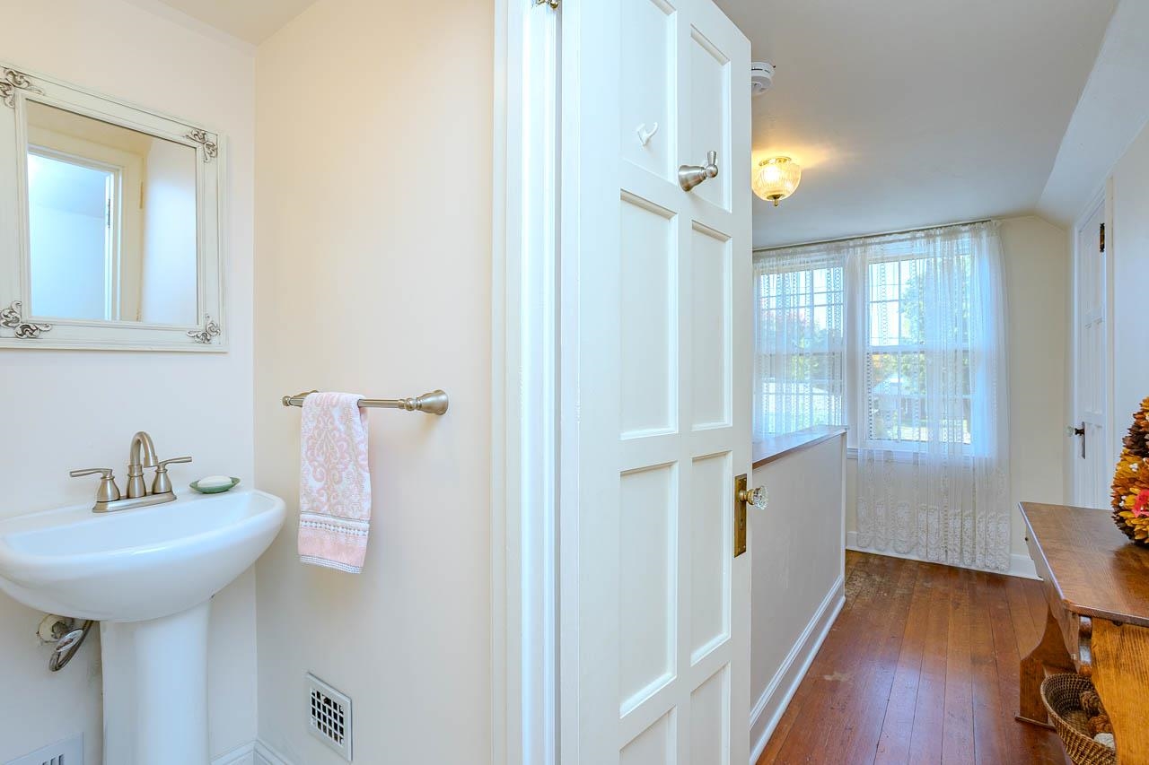 2314 Elmwood Boulevard Property Photo 25