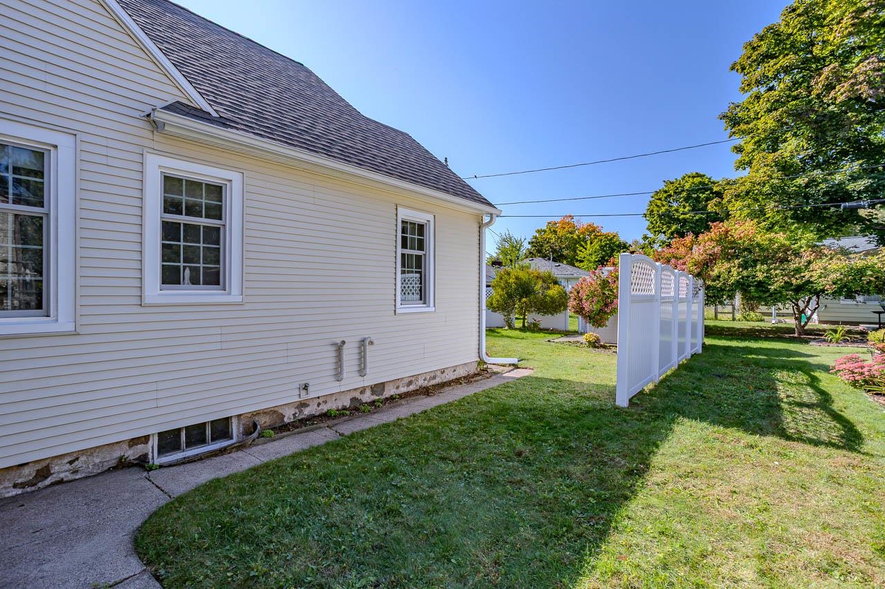 2314 Elmwood Boulevard Property Photo 36