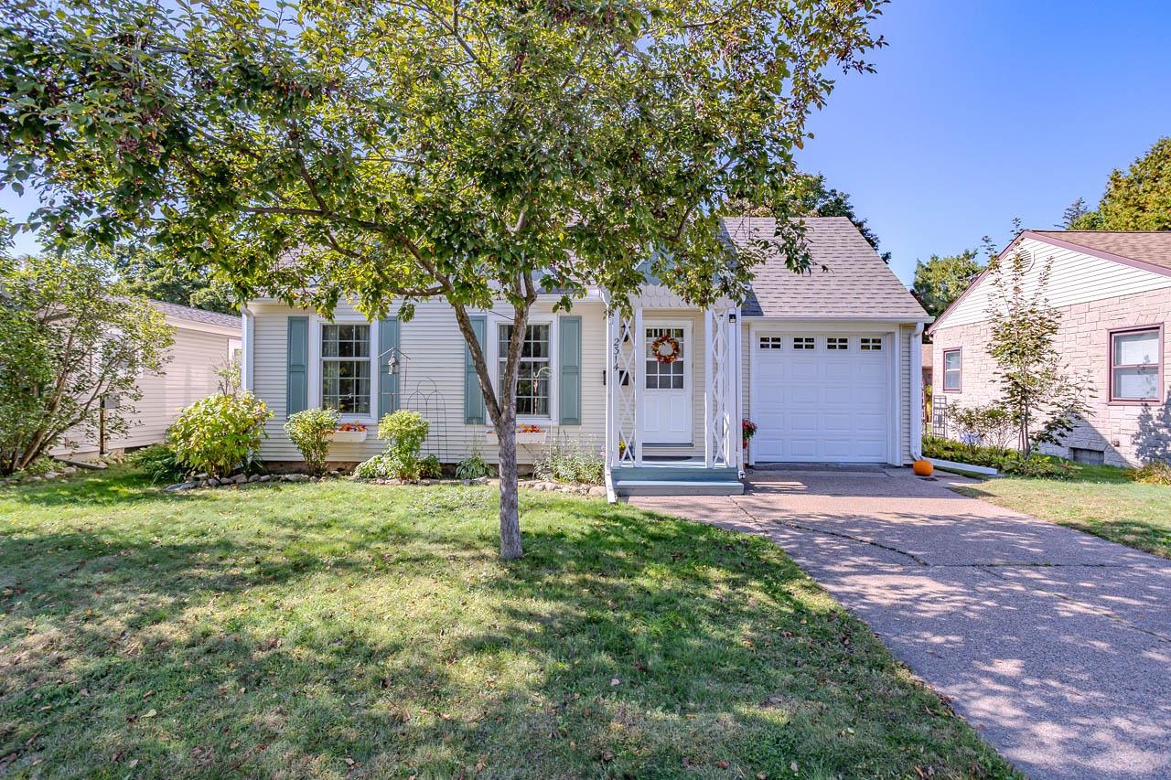 2314 Elmwood Boulevard Property Photo 54