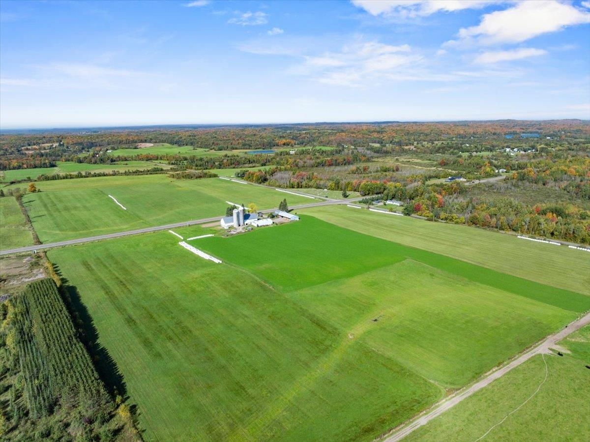 N6760 State Highway 13 Property Photo 2