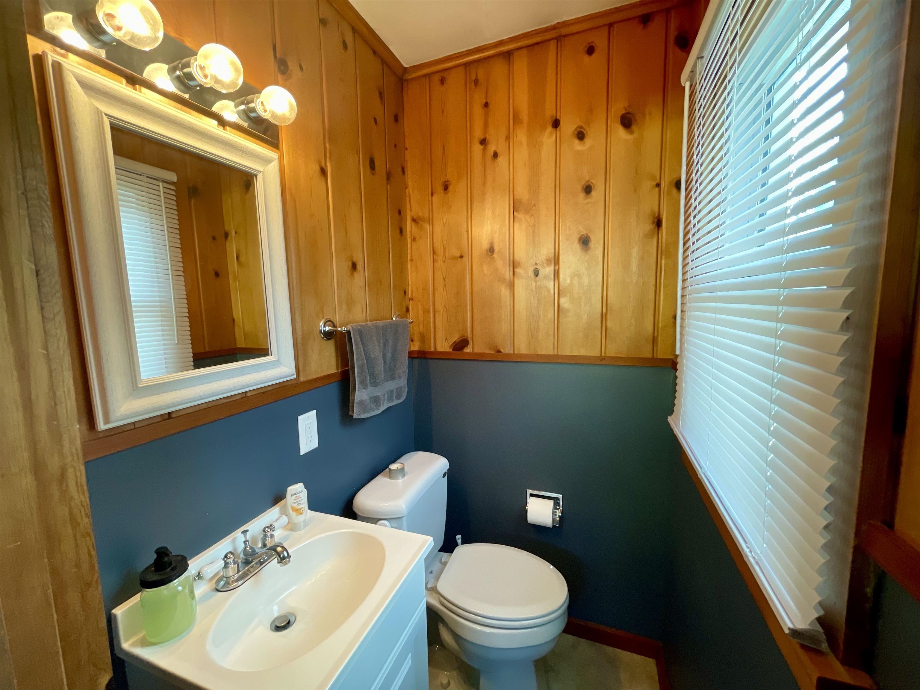 528 3rd Avenue South Property Photo 9