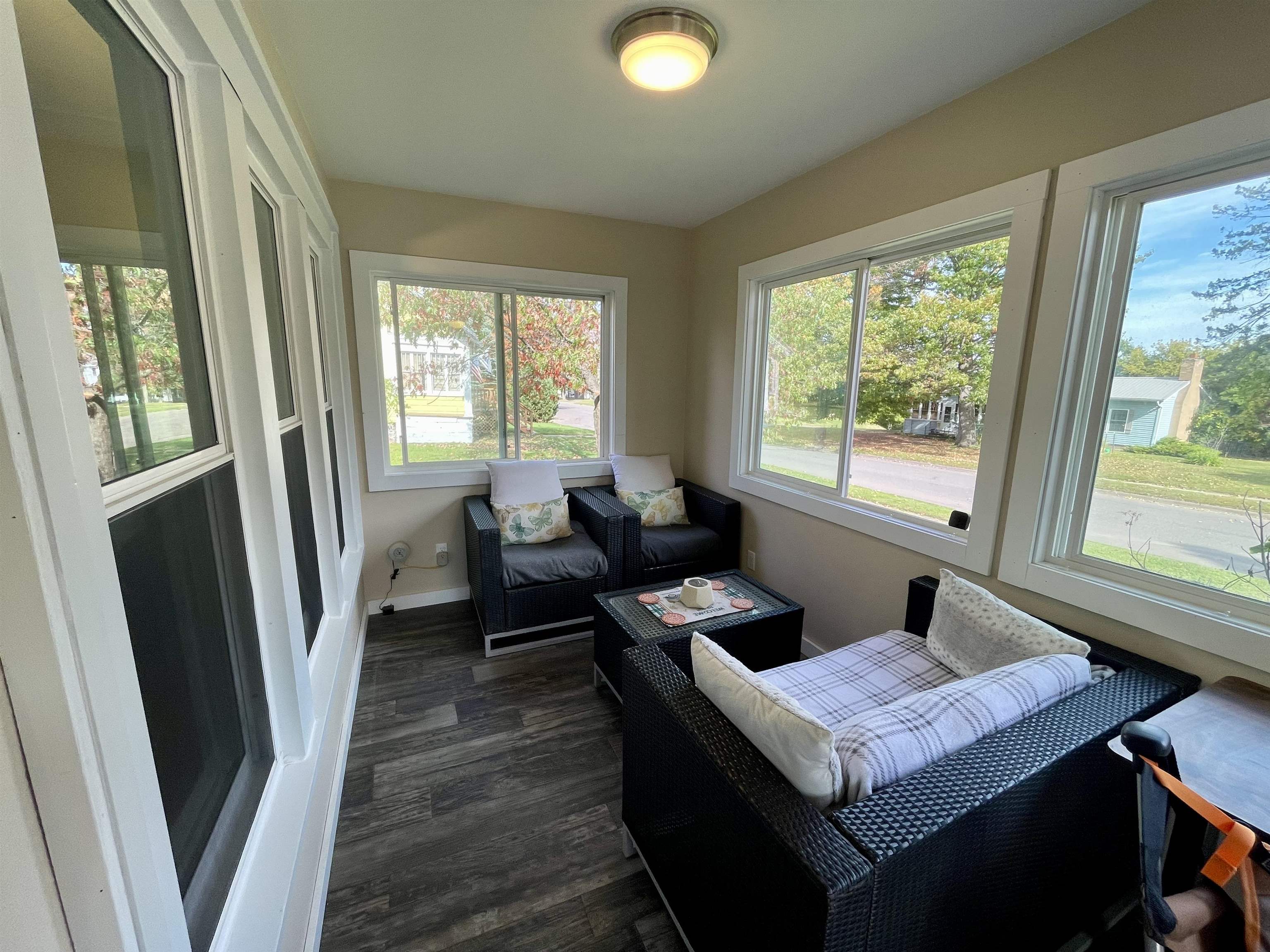 528 3rd Avenue South Property Photo 11