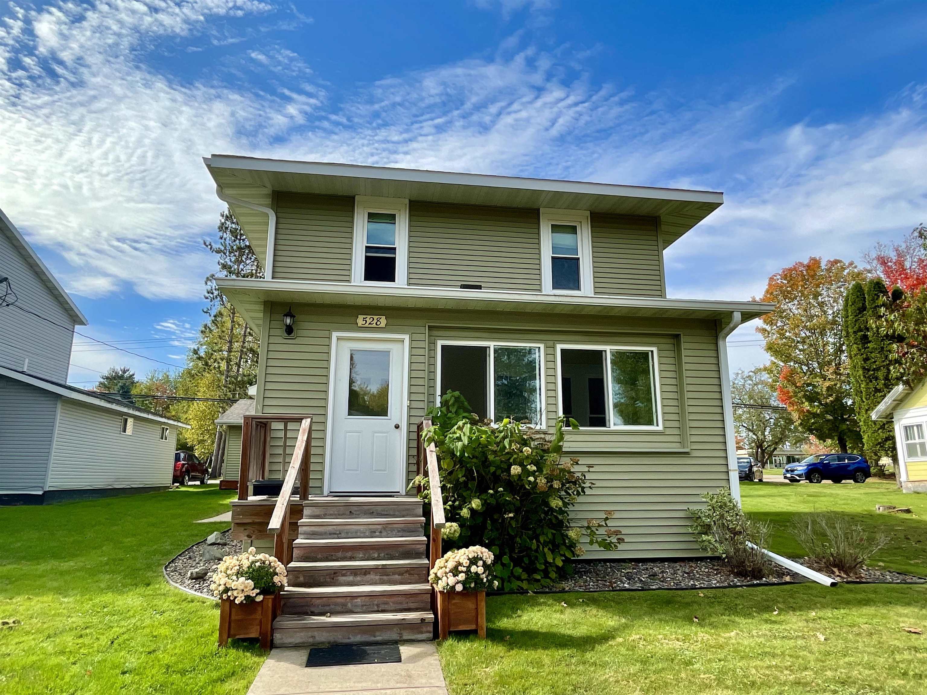 528 3rd Avenue South Property Photo 33