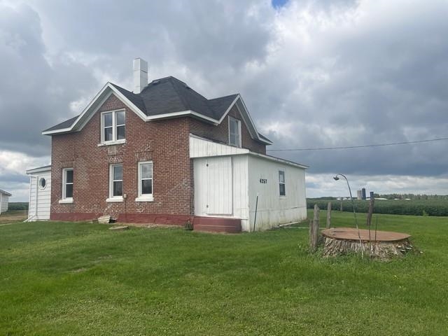 4257 Maple Road Property Photo 1