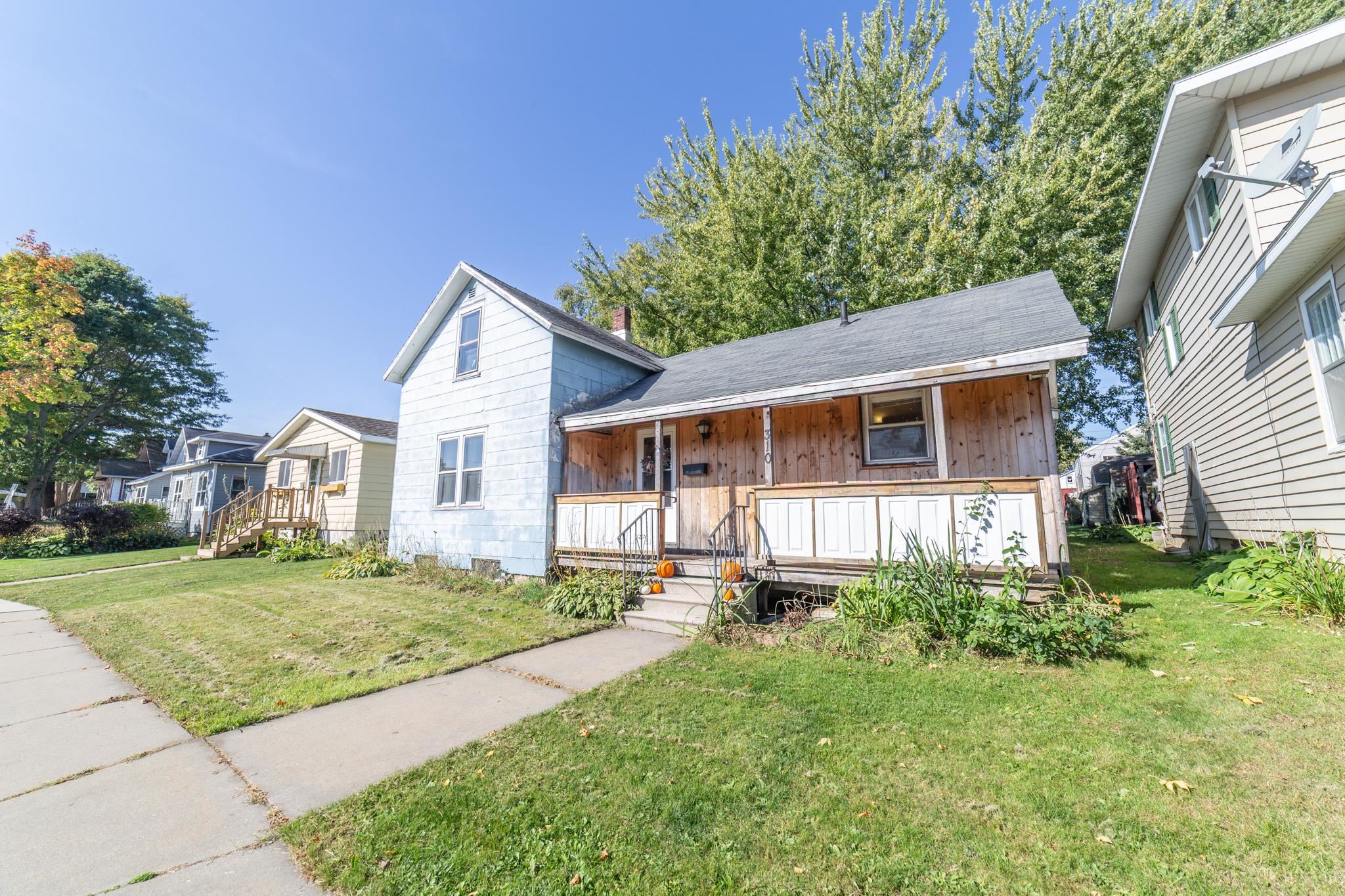 310 N Maple Avenue Property Photo 2