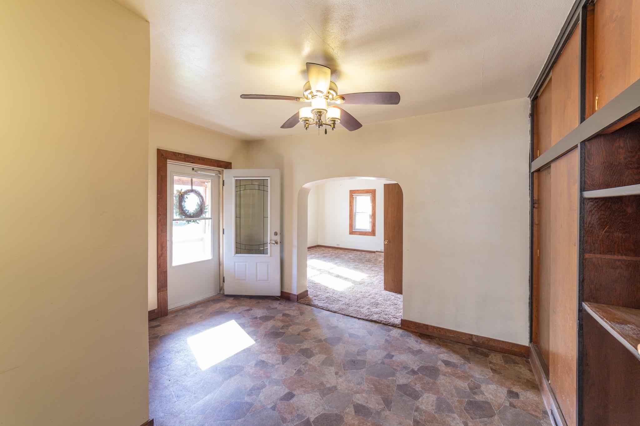 310 N Maple Avenue Property Photo 7