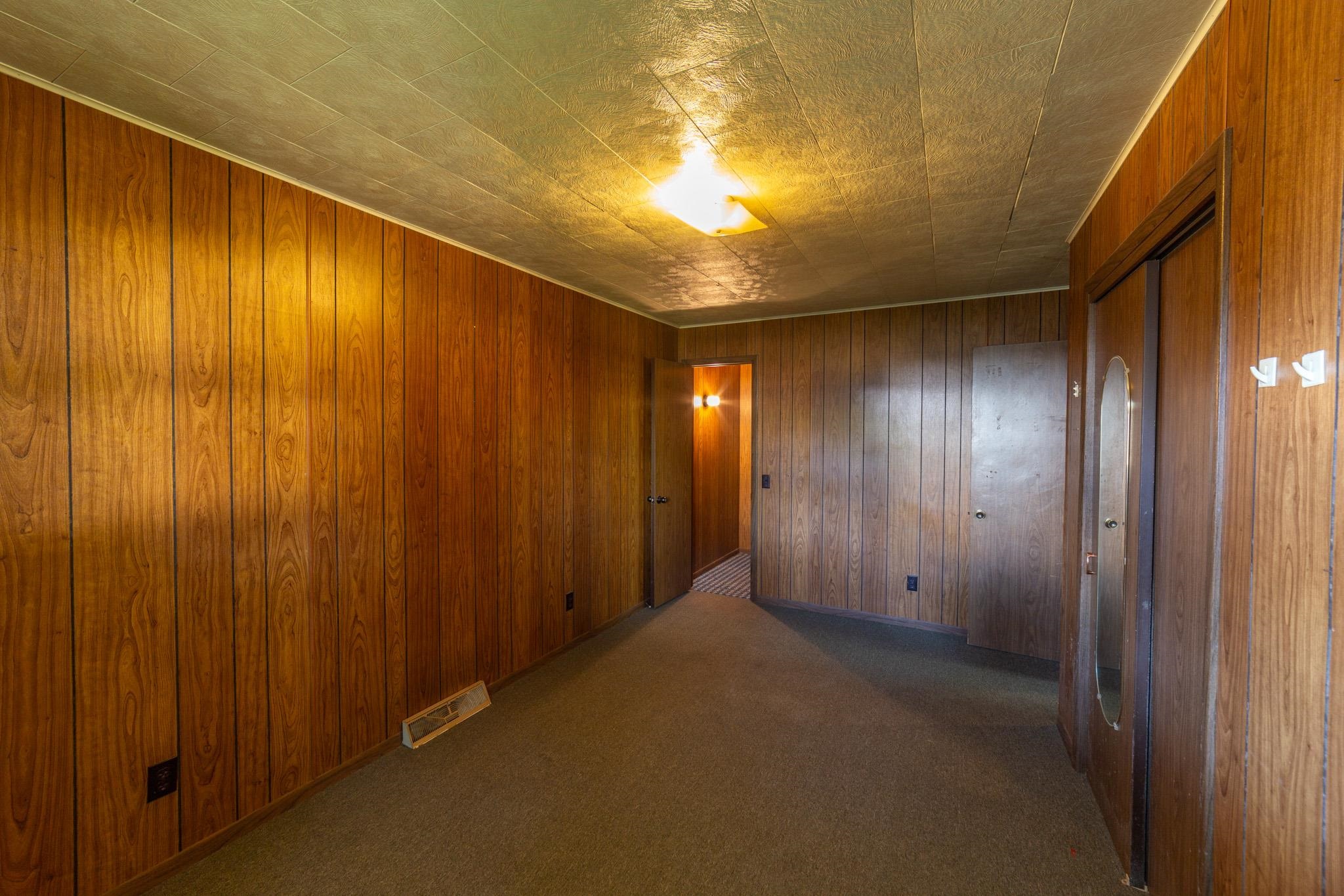 310 N Maple Avenue Property Photo 16