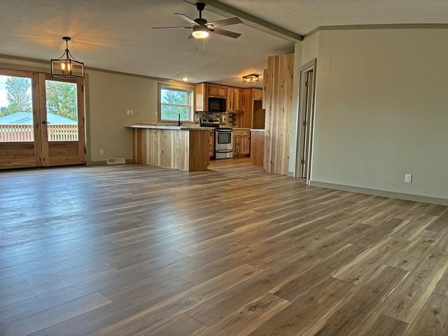 7715 County Road V Property Photo