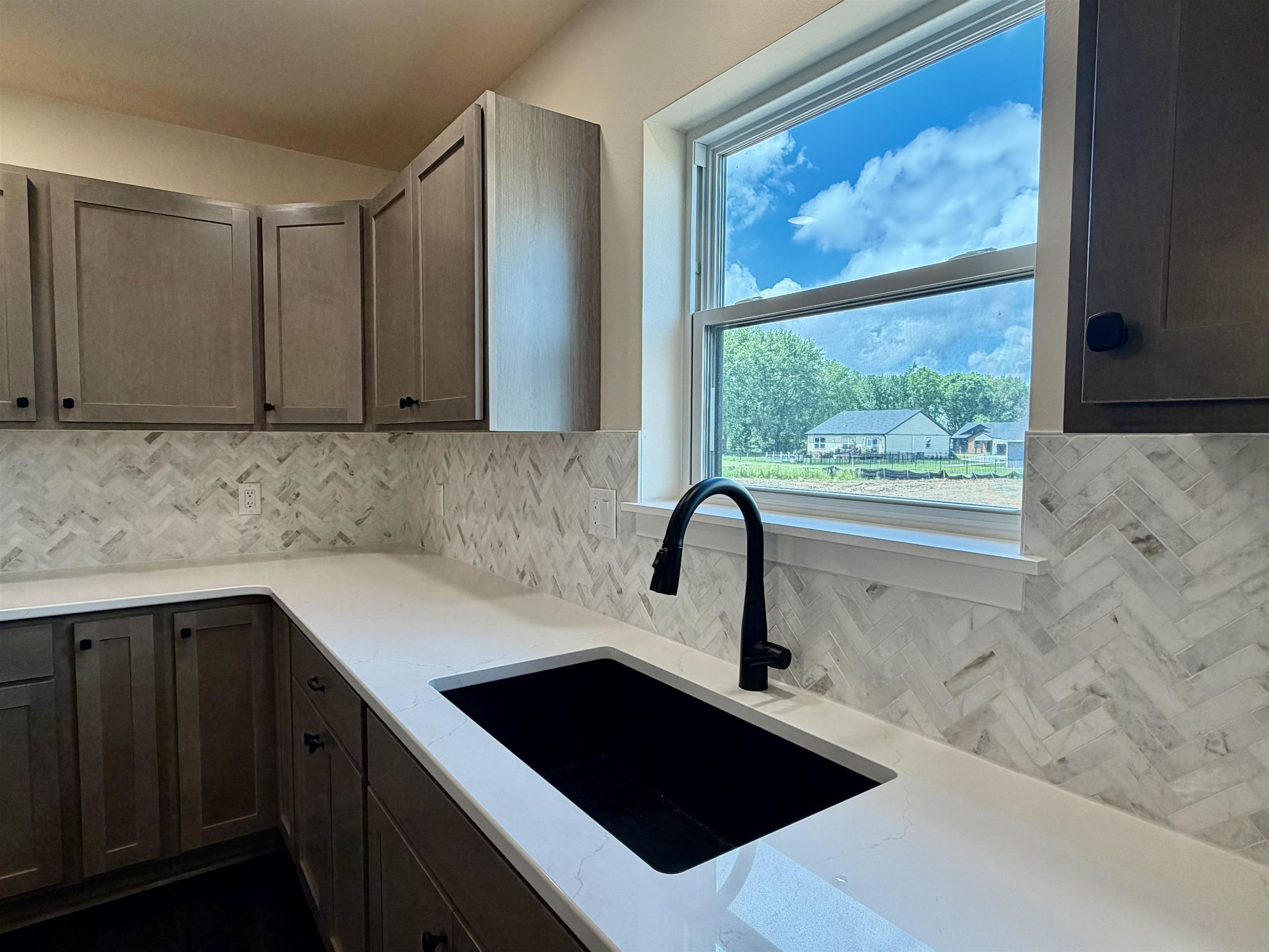 404 S Birch Avenue Property Photo 16