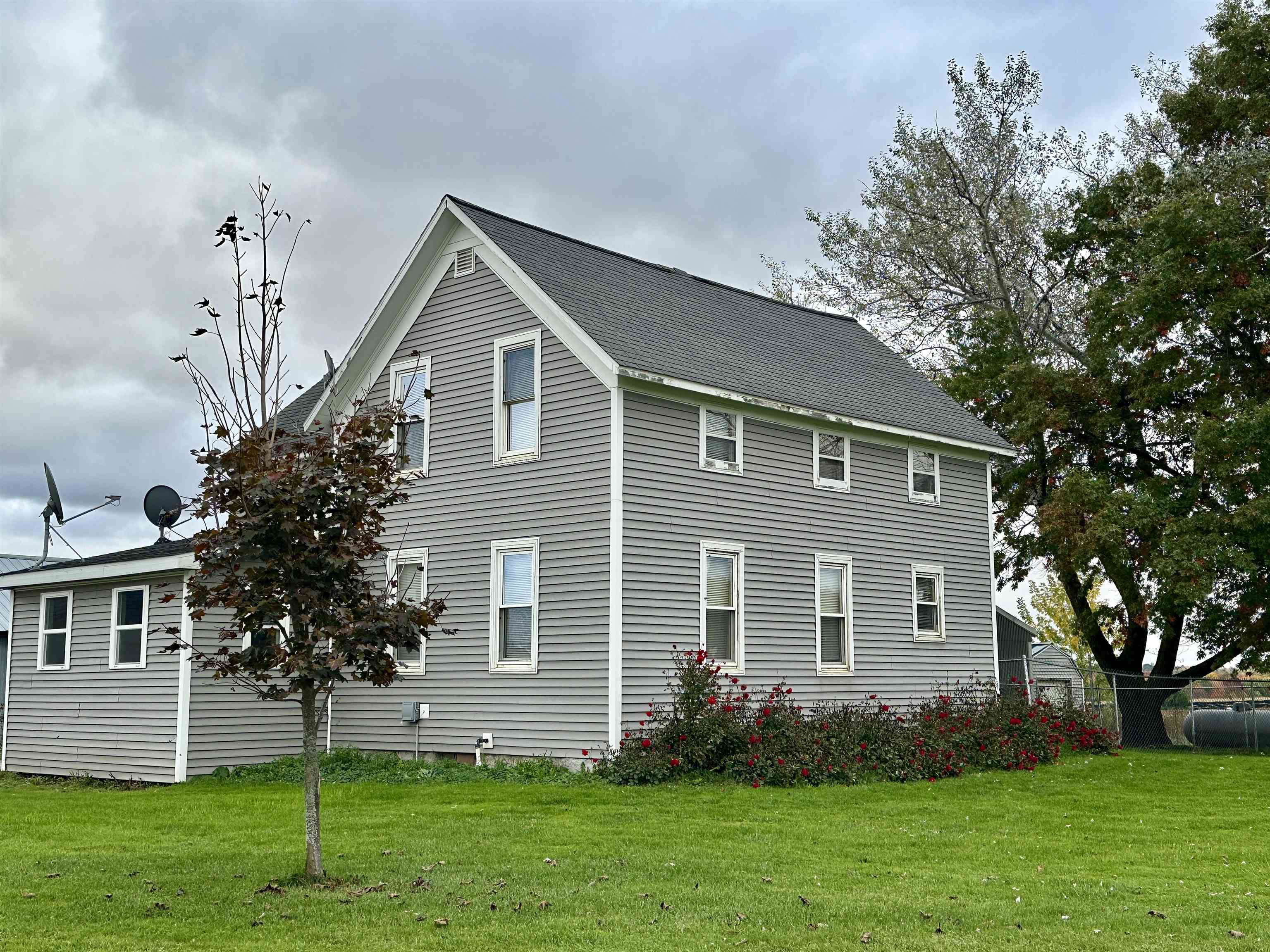 214443 County Road M Property Photo