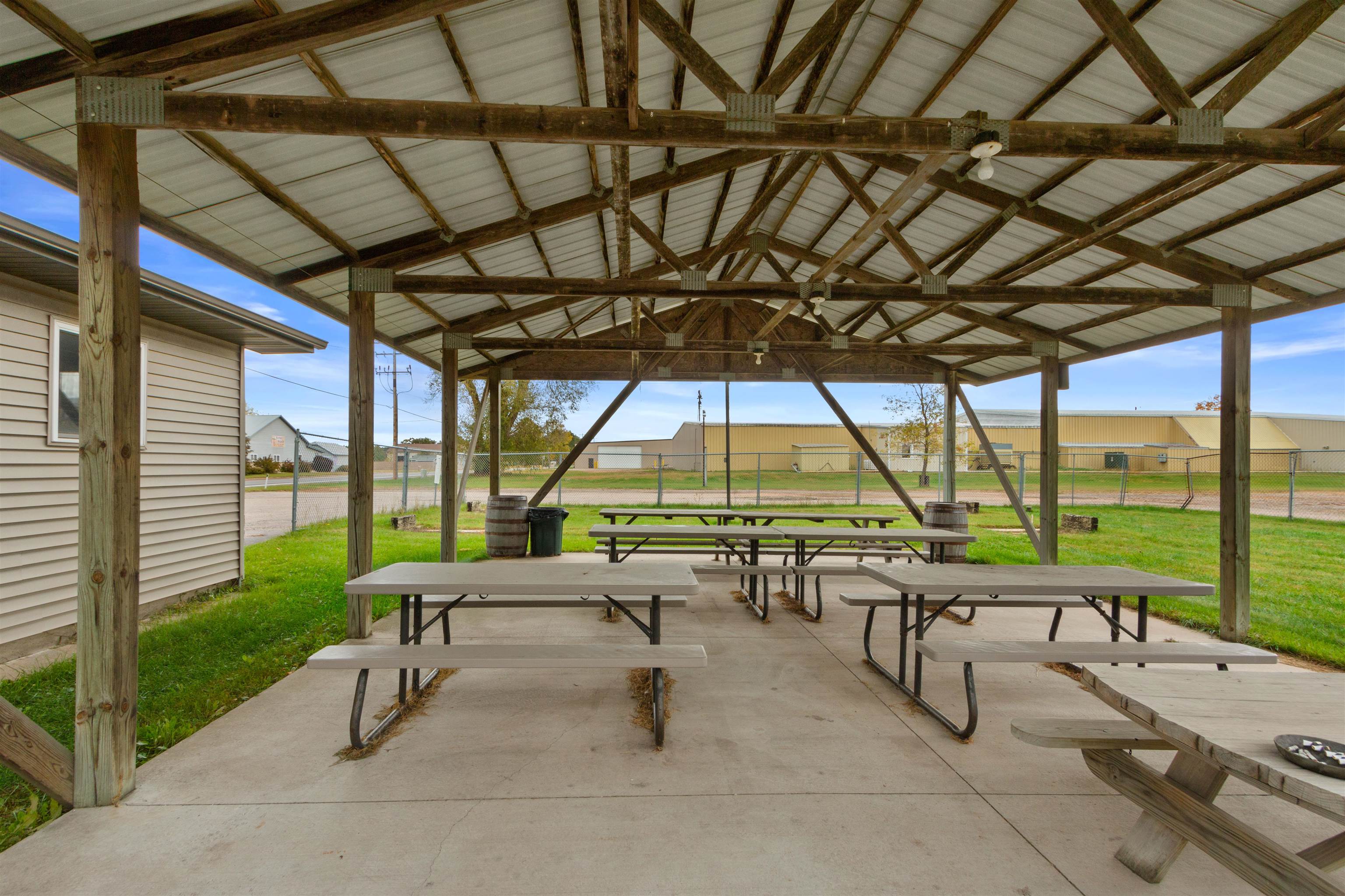 6805 State Highway 66 Property Photo 2