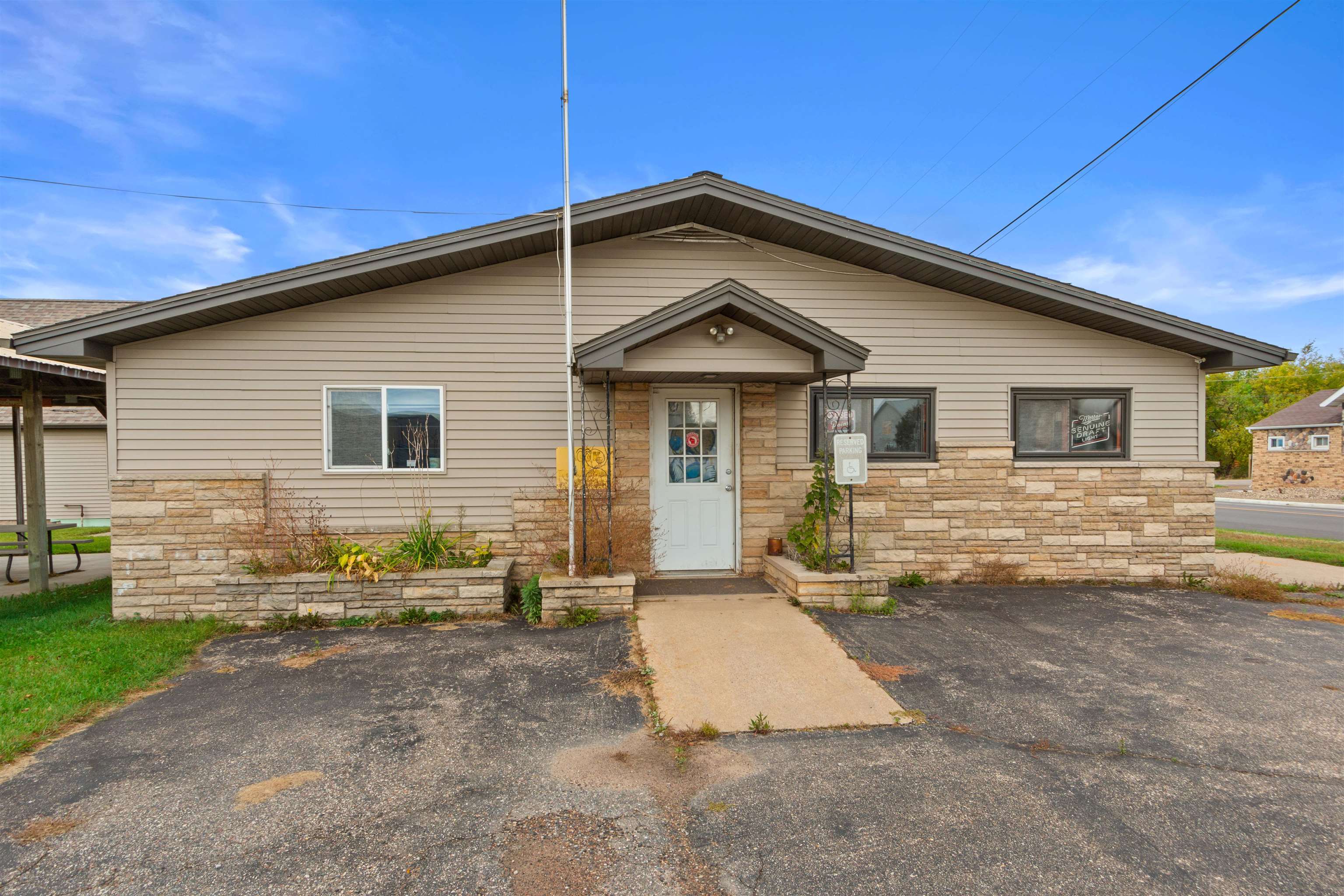 6805 State Highway 66 Property Photo 4