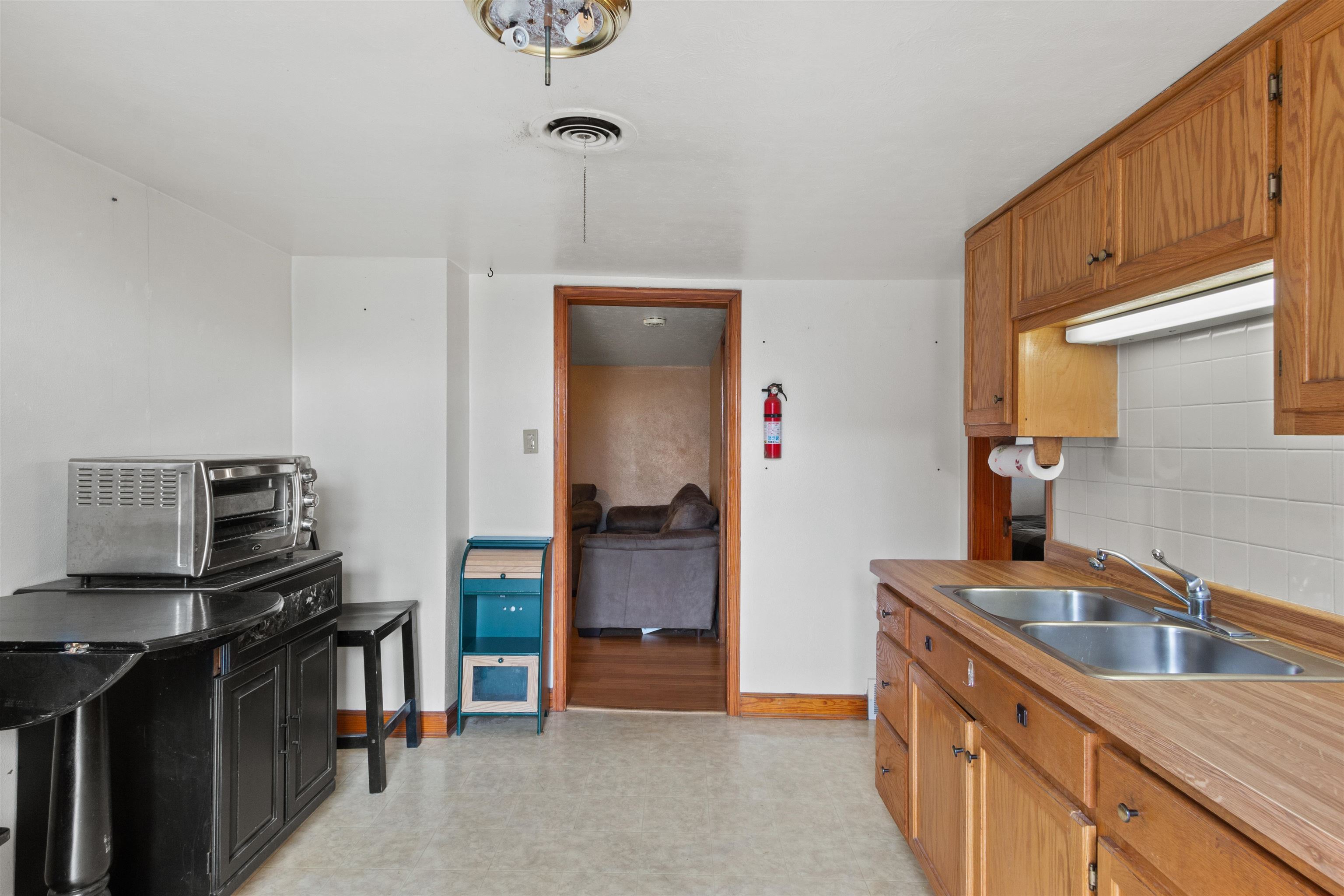 6805 State Highway 66 Property Photo 10