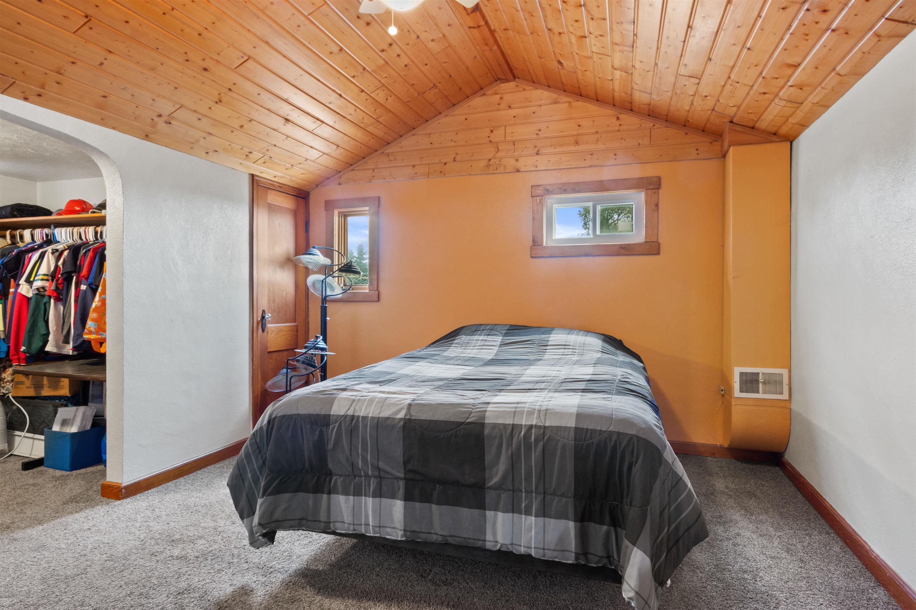 6805 State Highway 66 Property Photo 14