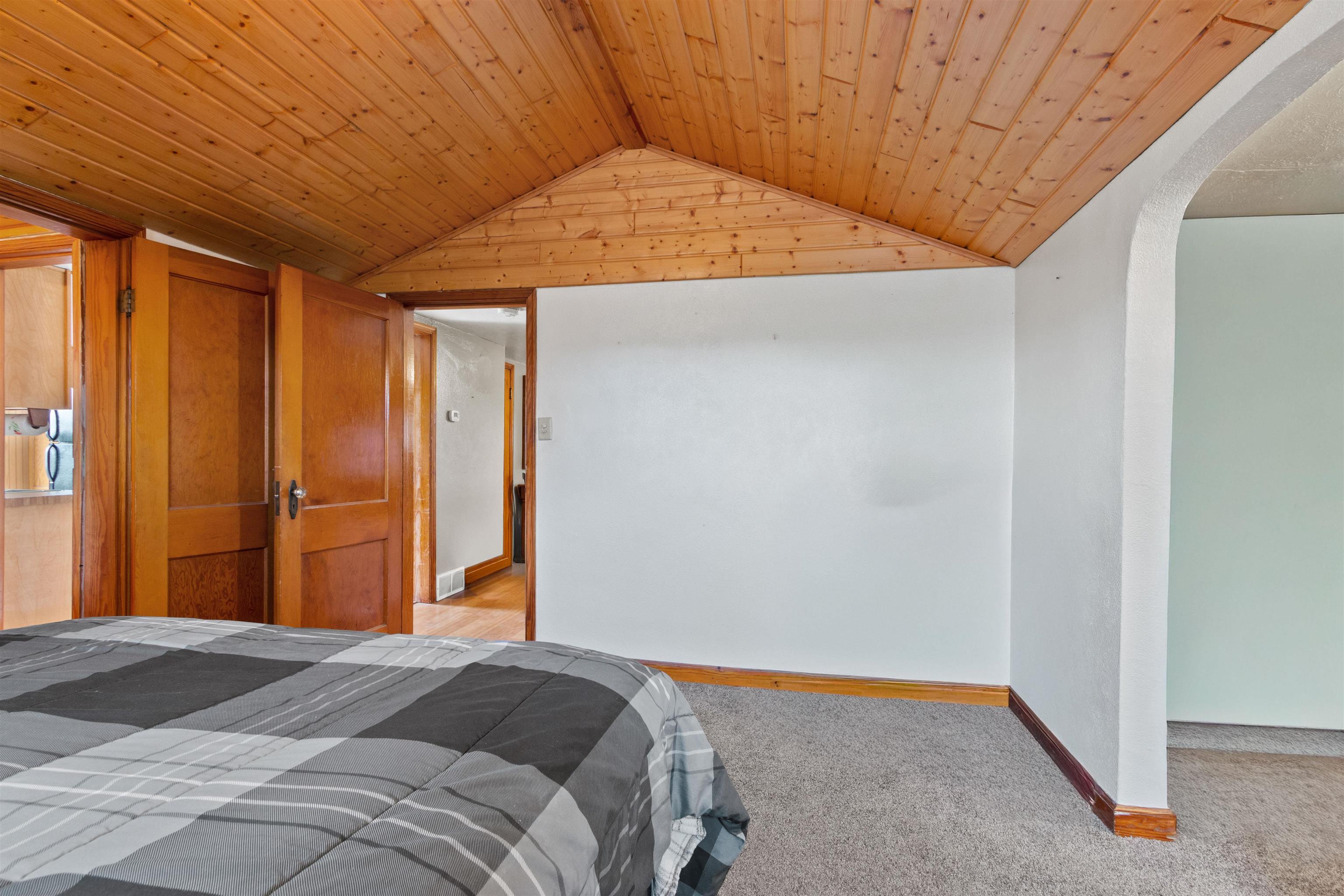 6805 State Highway 66 Property Photo 15