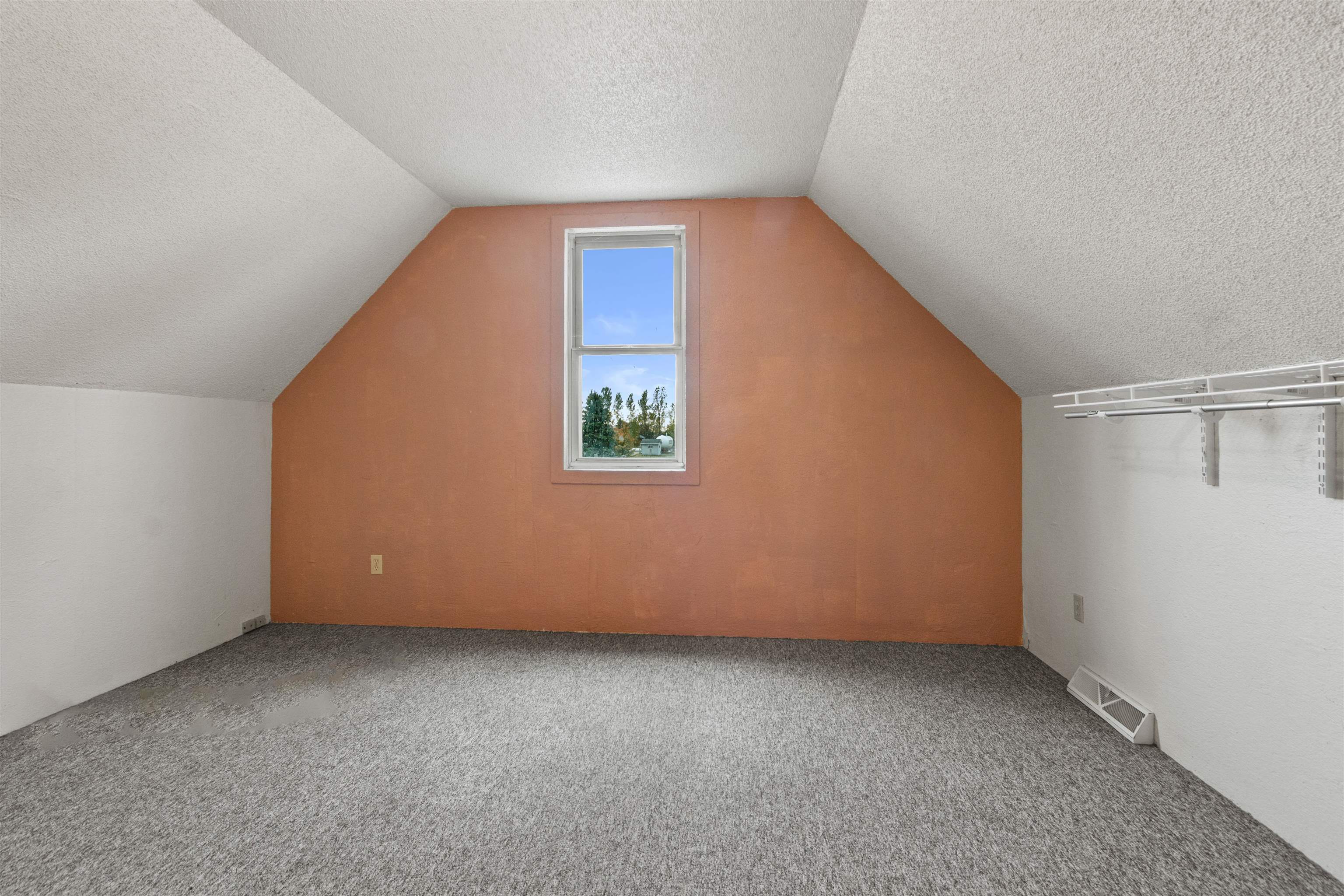 6805 State Highway 66 Property Photo 19