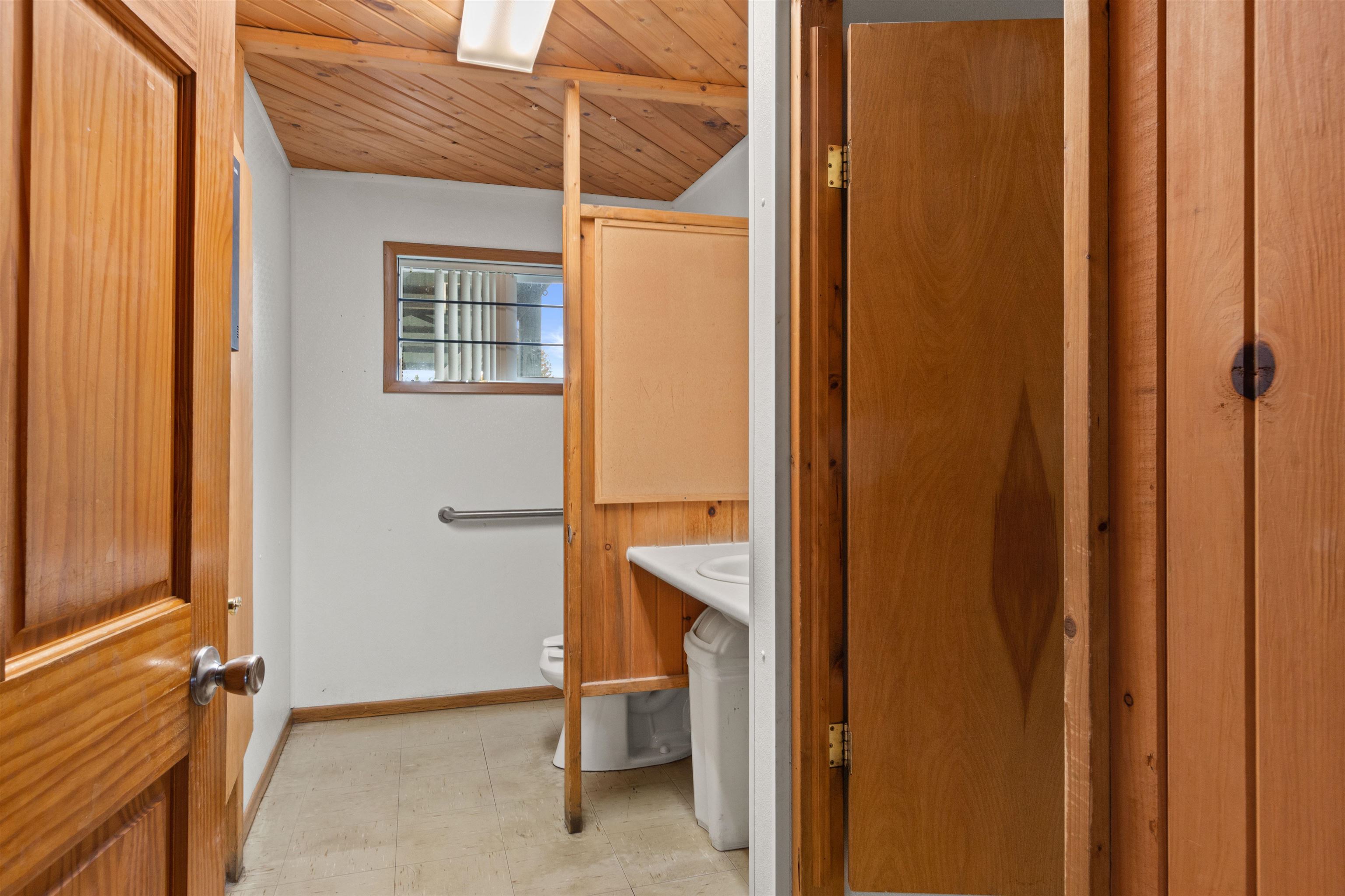 6805 State Highway 66 Property Photo 41