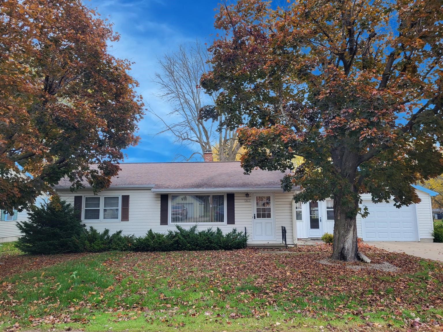 1421 S ERICKSON AVENUE Property Photo 1