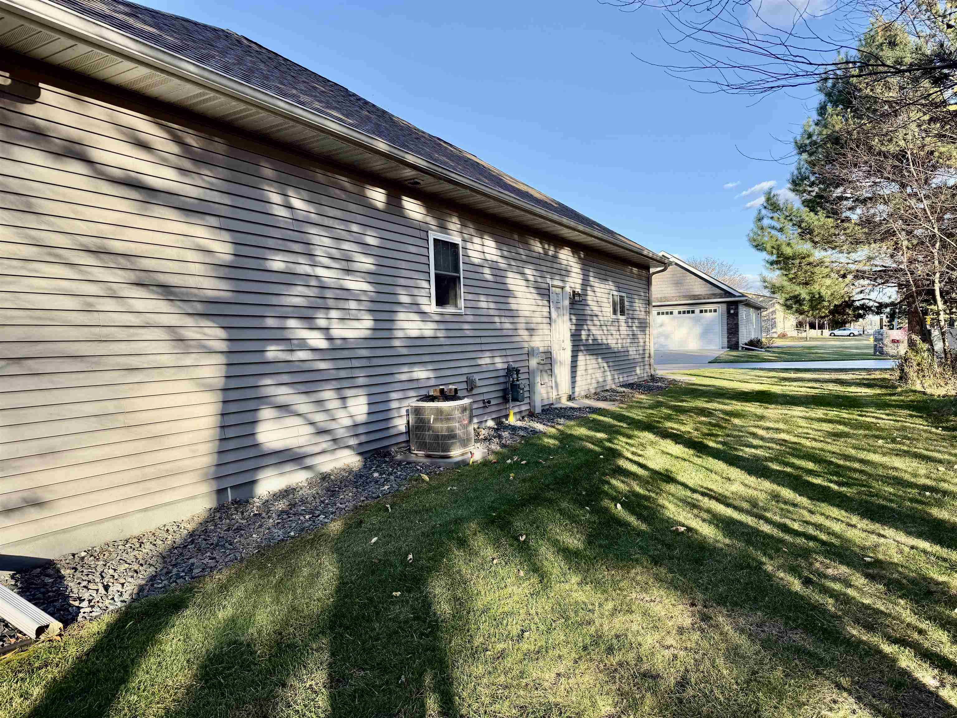 2911 Tuscany Way Property Photo 10