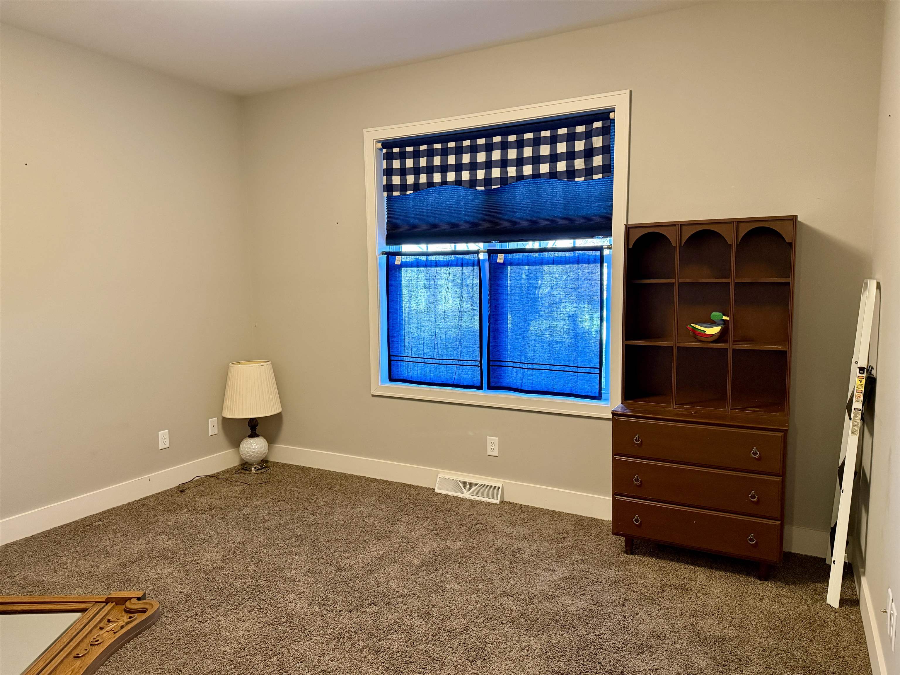 2911 Tuscany Way Property Photo 24