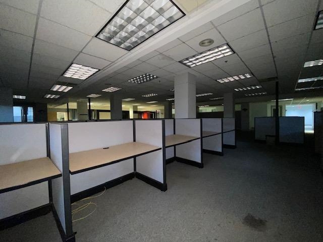 1408 Strongs Avenue Property Photo 12
