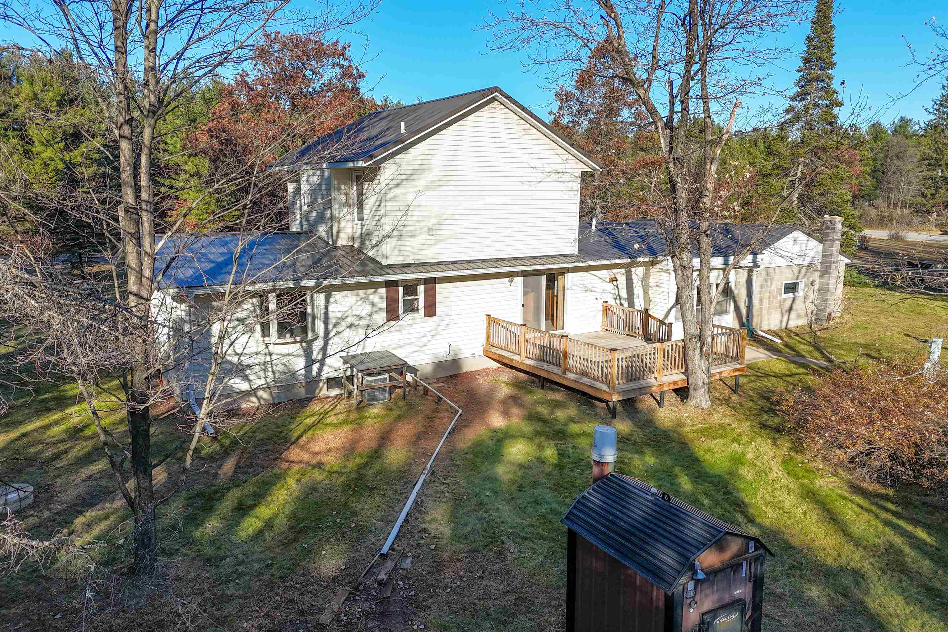 4555 Lynn Hill Road Property Photo 3