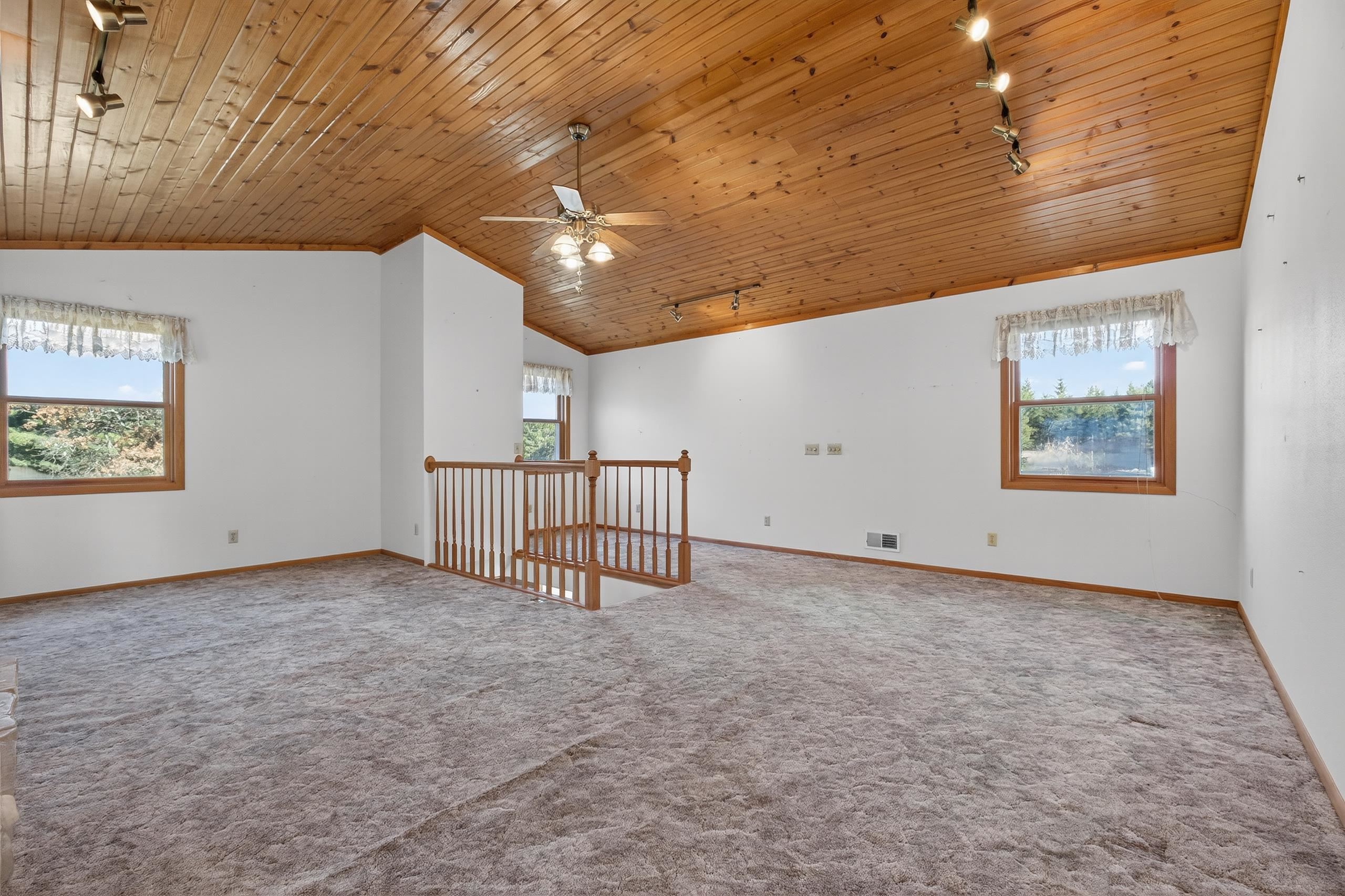 4555 Lynn Hill Road Property Photo 10