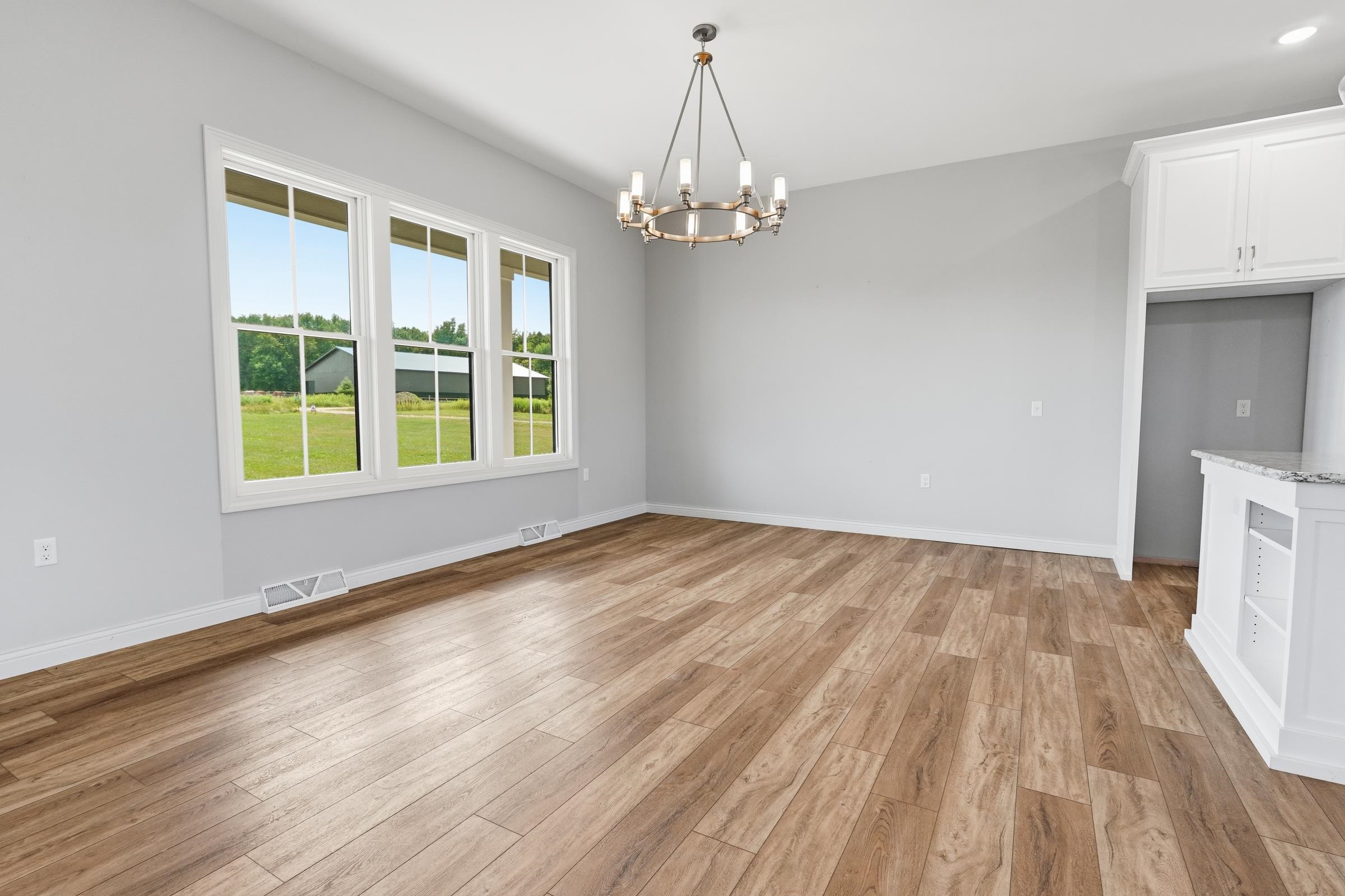 124236 Kohl Road Property Photo 9