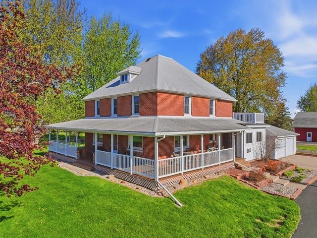 8492 Trout Drive Property Photo 3