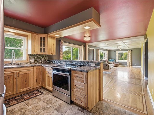 216 Ayers Street Property Photo 10