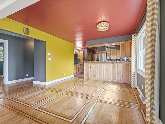 216 Ayers Street Property Photo 14